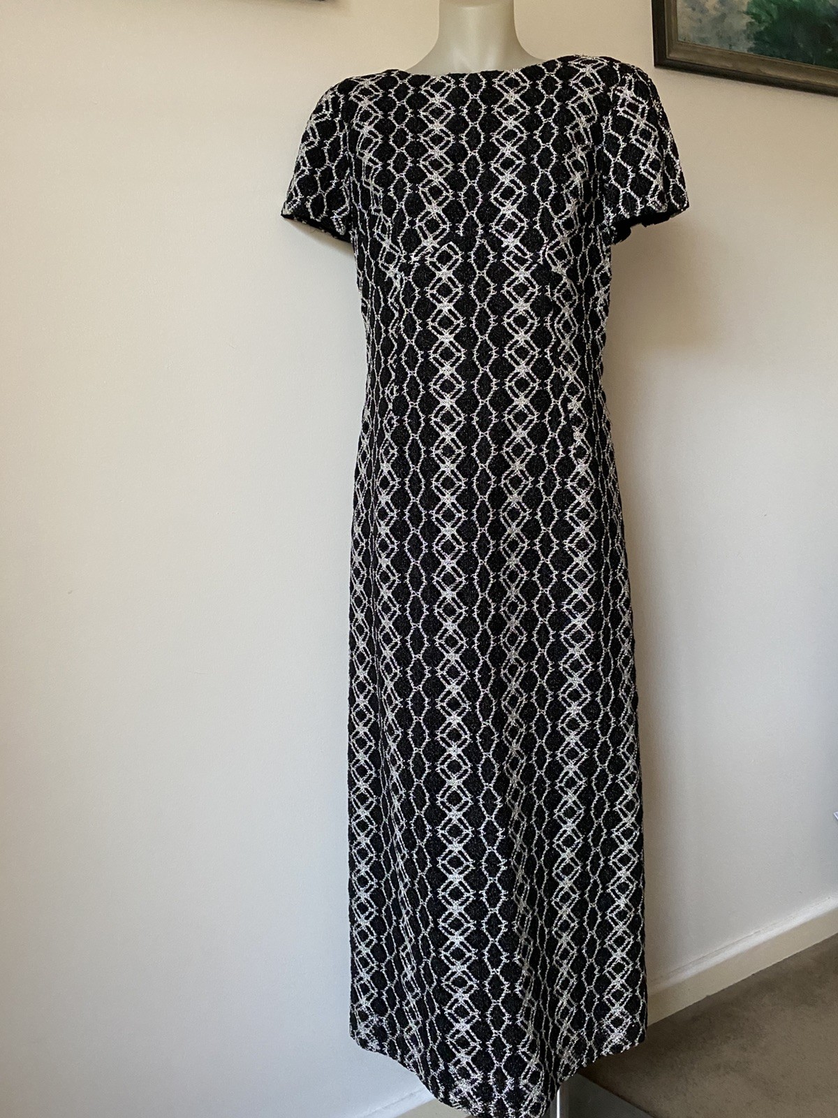 70,s Silver Star Sydney Blk/Silver Maxi.B36”H38”As New Cond