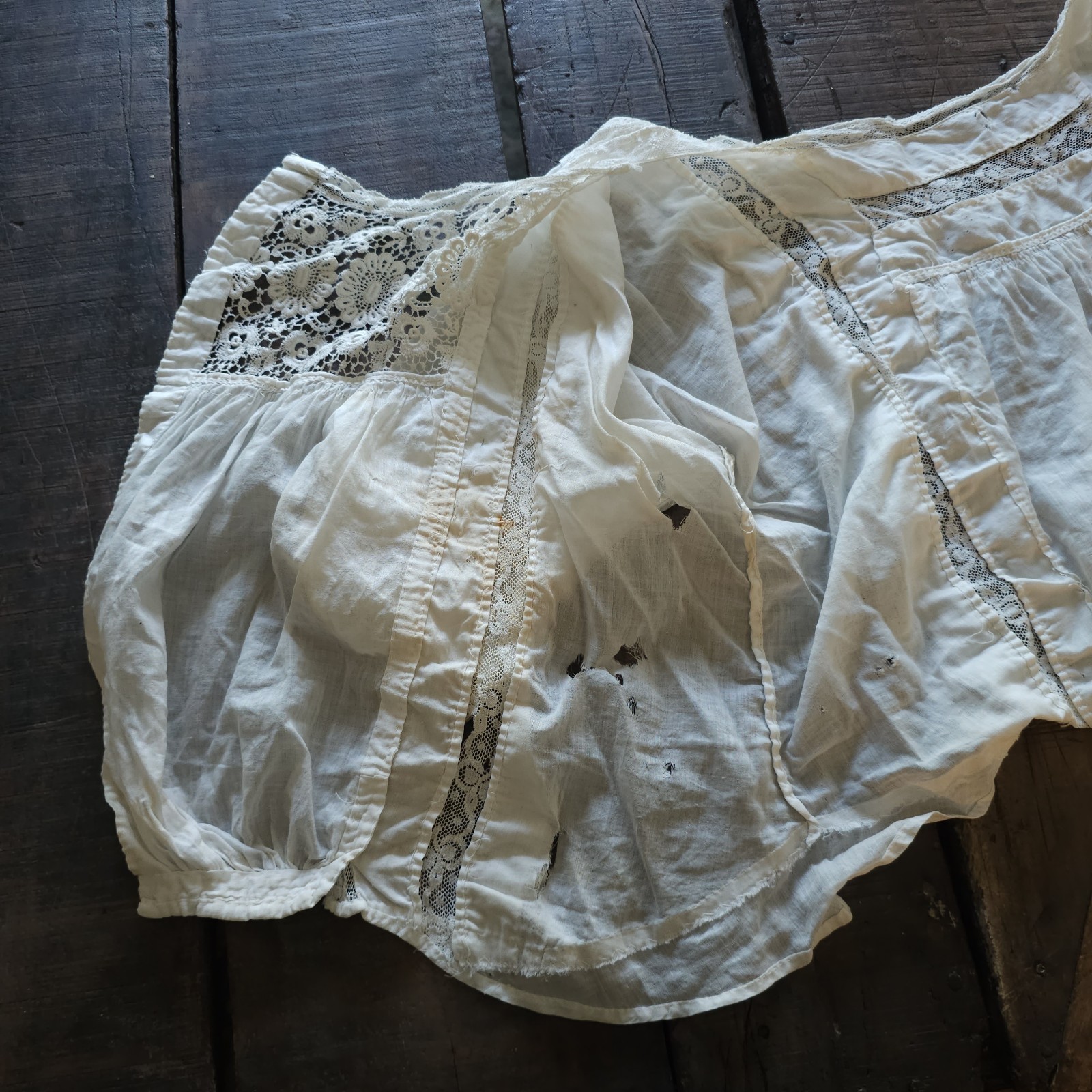 White Lace & Cotton Blouse w/ Floral Embroidery Antique 1910s Edwardian Shirt