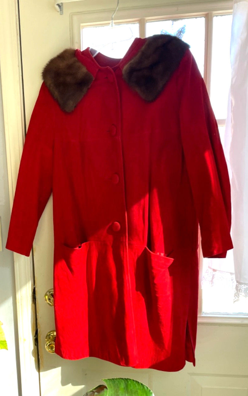Vintage 1950s Red Women’s Coat with Genuine Fur Collar Satin Lined