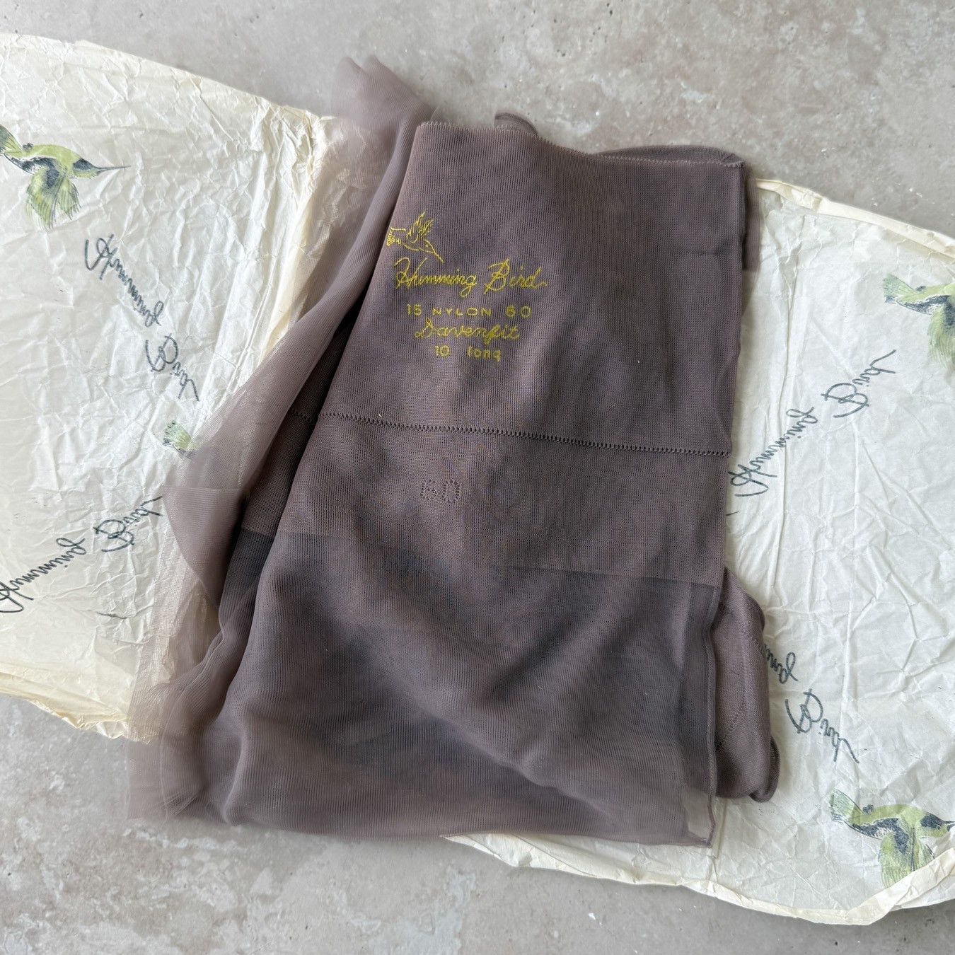 Vtg Hummingbird Seamed Sheer Grey Nylon Stockings NOS sz 9 1/2 – 10 1/2