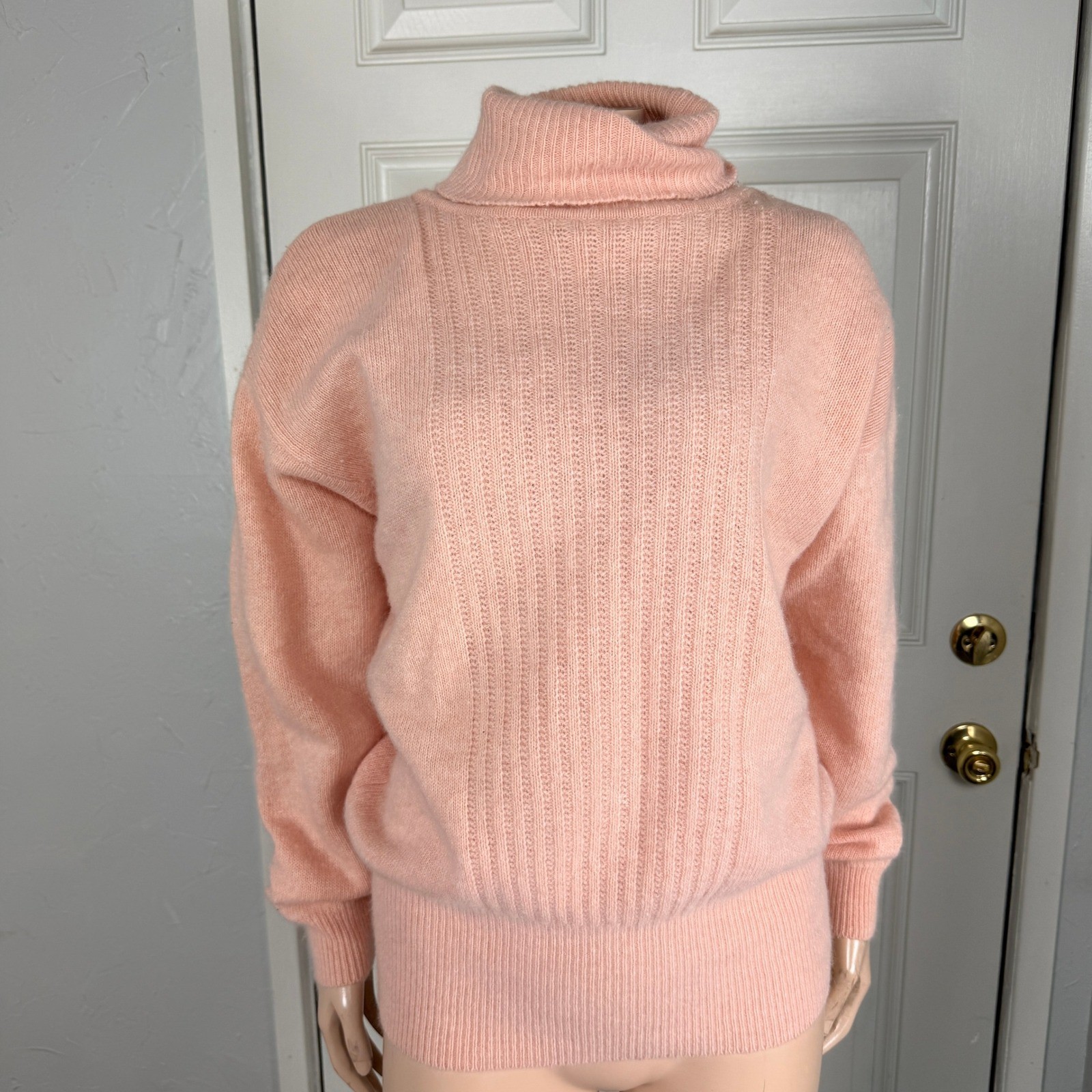 Vintage 90&rsquo;s Liz Claiborne Womens M Sweater Angora Rabbit Wool Turtleneck PP10