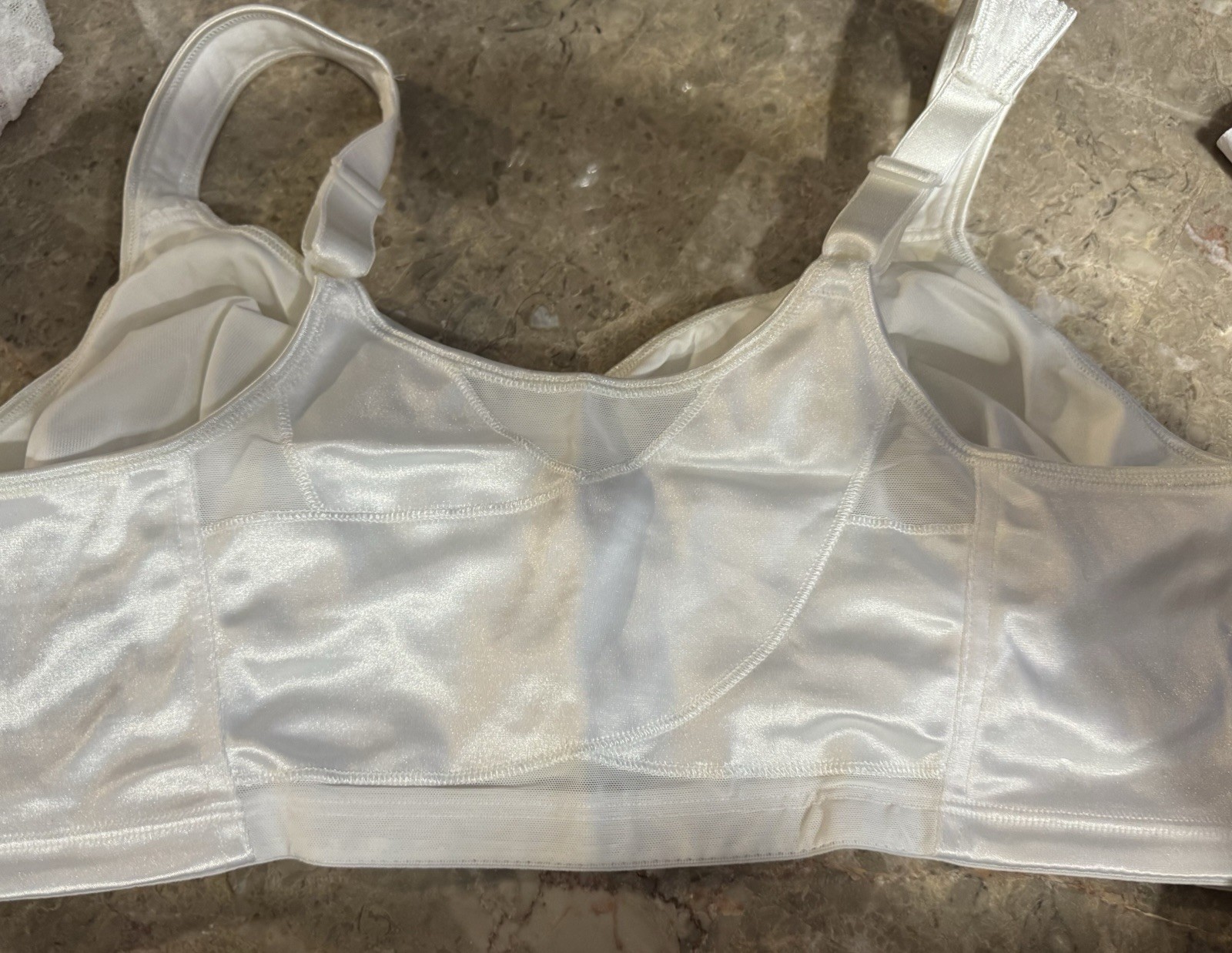 VINTAGE PLAYTEX FRONT HOOK BRA! SIZE 38DD. WHITE. NEW