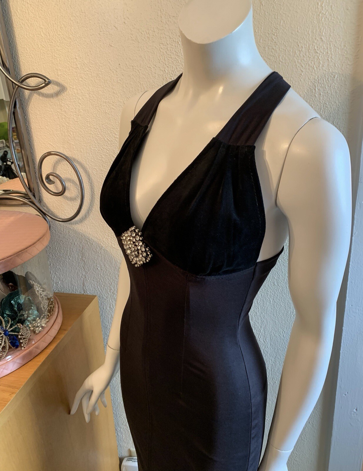 Vintage Glamour Girl Hollywood Black Cocktail Party Wiggle Dress!