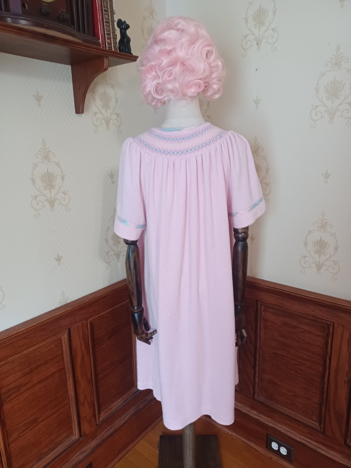 Vintage 1970s/1980s Leisure Life Pink Pastel Terrycloth Cottagecore House Dress