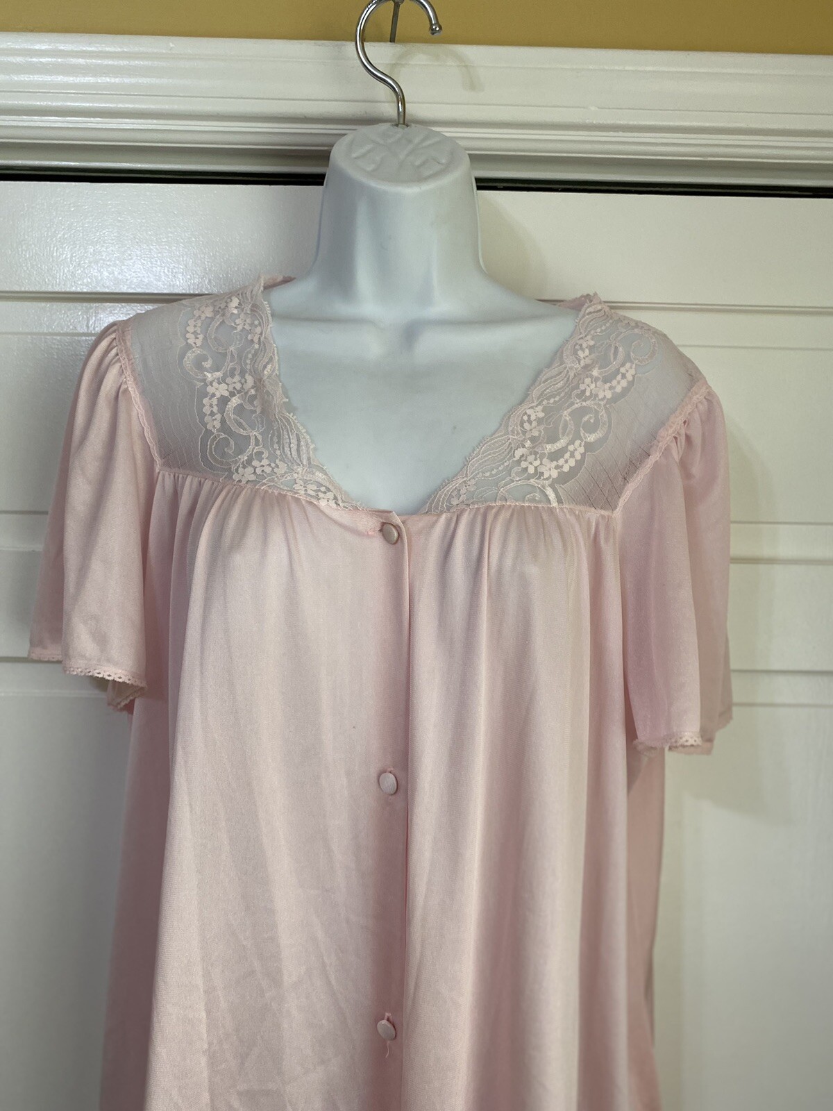 Vintage Vassarette Pink Nylon Button Front Short Sleeve Night Gown Robe LARGE