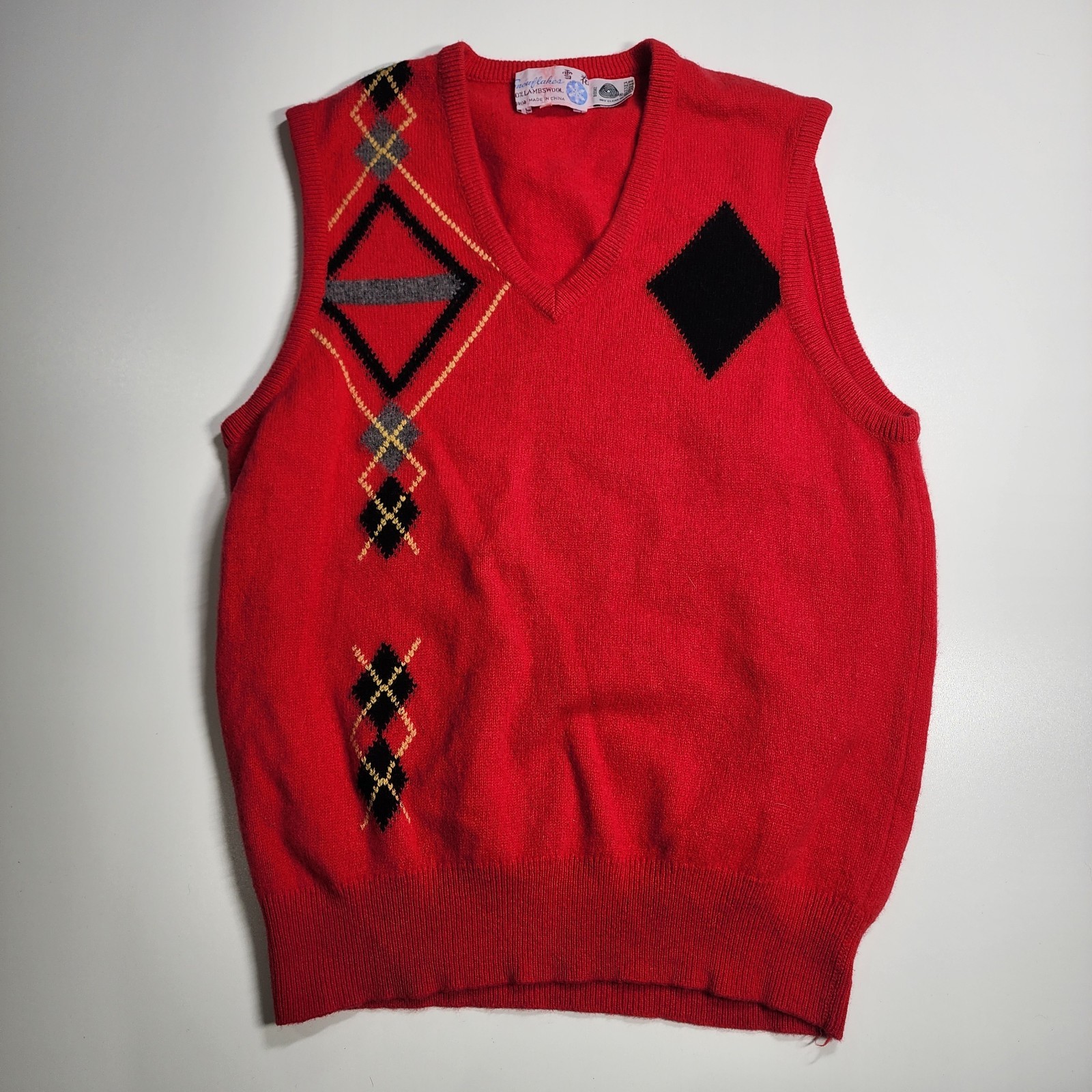 VTG Snowflakes 100% Lambswool Sweater Vest Red Argyle Geometric 42 Fits Small