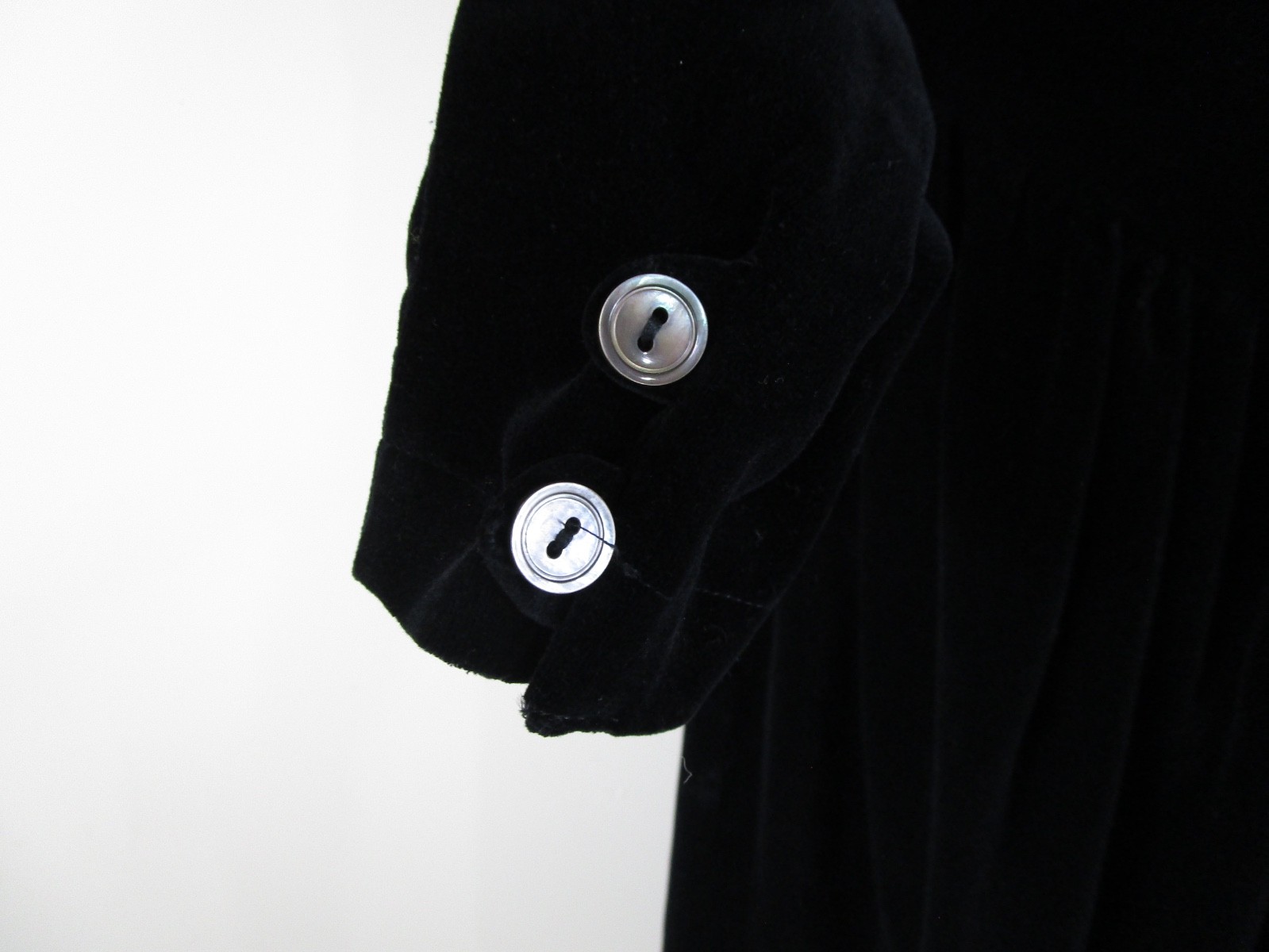 Vintage Laura Ashley Solid black Velvet Victorian Long Sleeve Dress Size 8