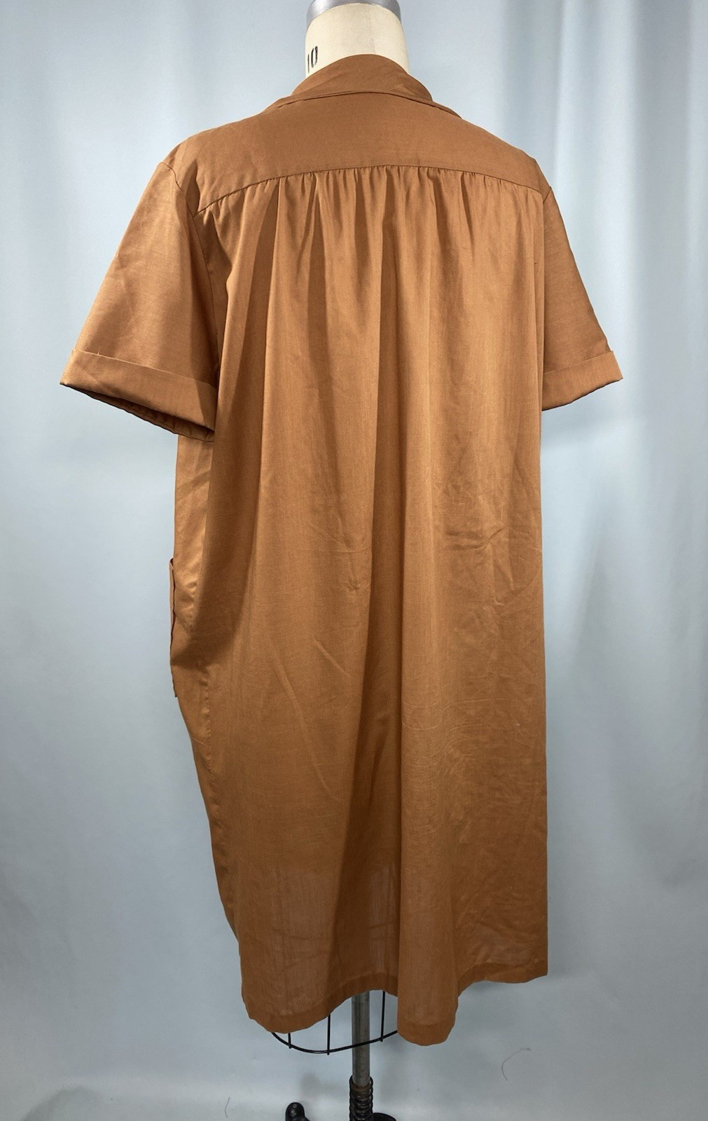 Vintage Nightgown SIZE MEDIUM brown tan orange 60s 70s classic house dress robe