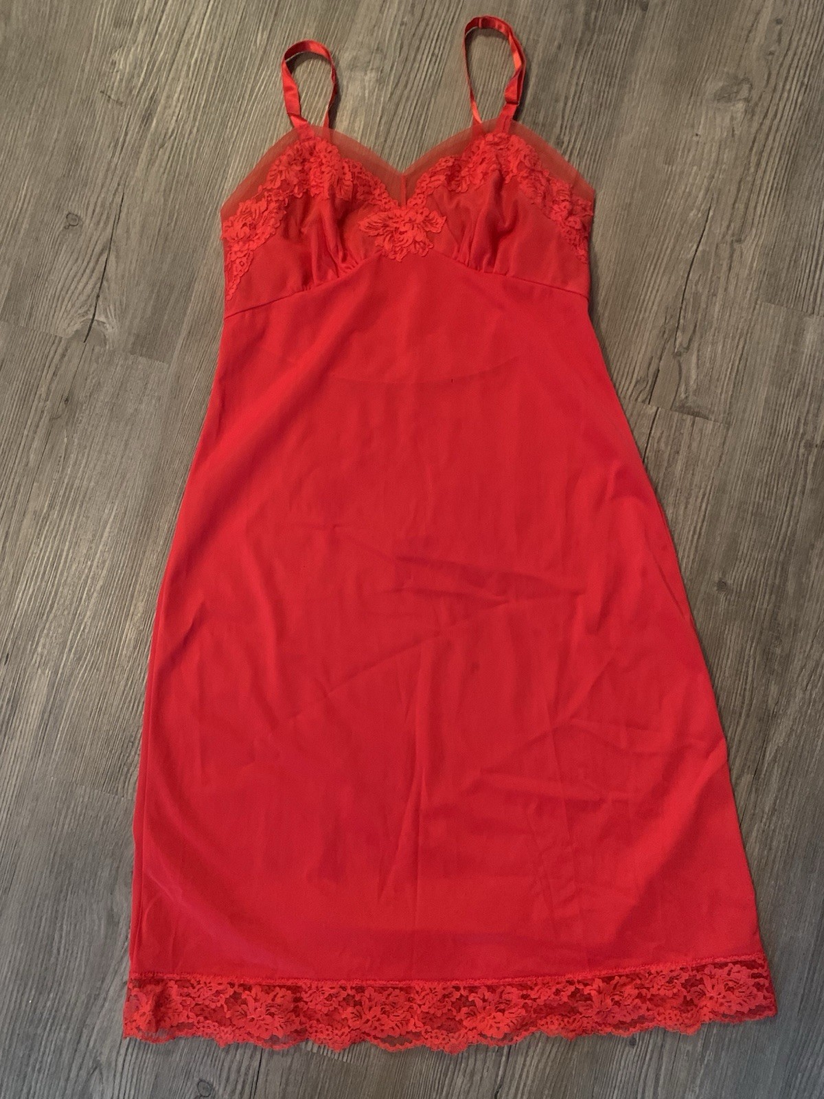 Vintage Charmode 100% Silky Nylon Red Full Slip Lace Detail Pleated Cups Sz 36