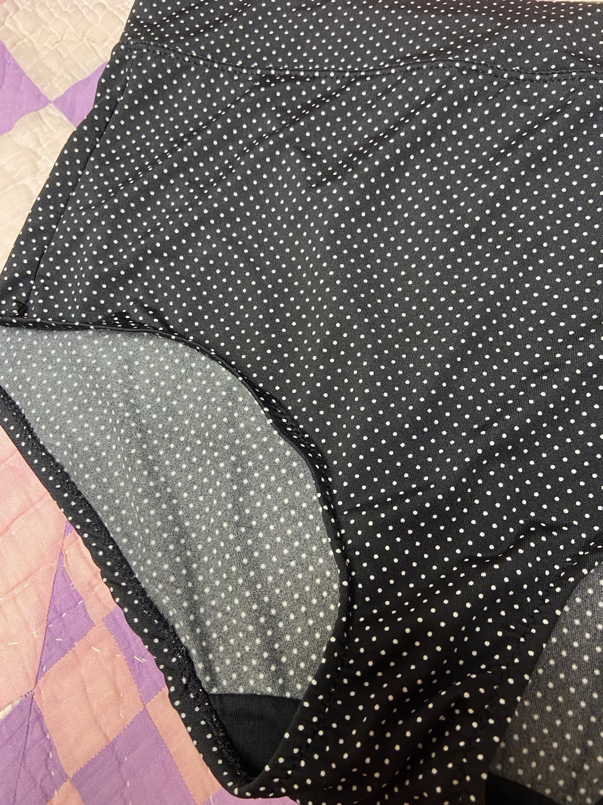Warner’s L 7 Black & White Trim Polka Dot Bikini Panties