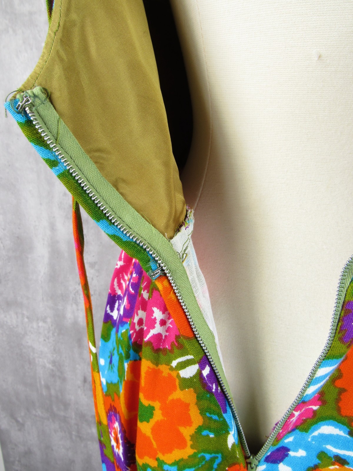 Vintage 60s 70s Hawaiian Floral Formal Maxi Gown Dress MINT Orange Green Small