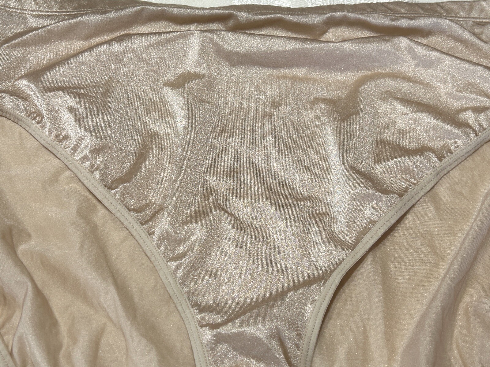 Vtg VANITY FAIR 13194 Comfort Essentials Satin Hi-Cut 9 Beige Brief Panties #160