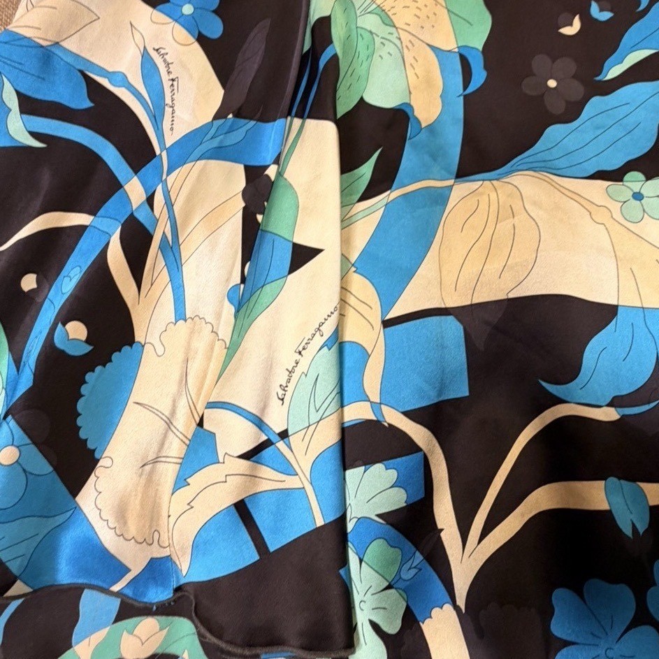 Vintage Salvatore Ferragamo Silk Midi Skirt Authenticated Blue Italy 12 Y2K