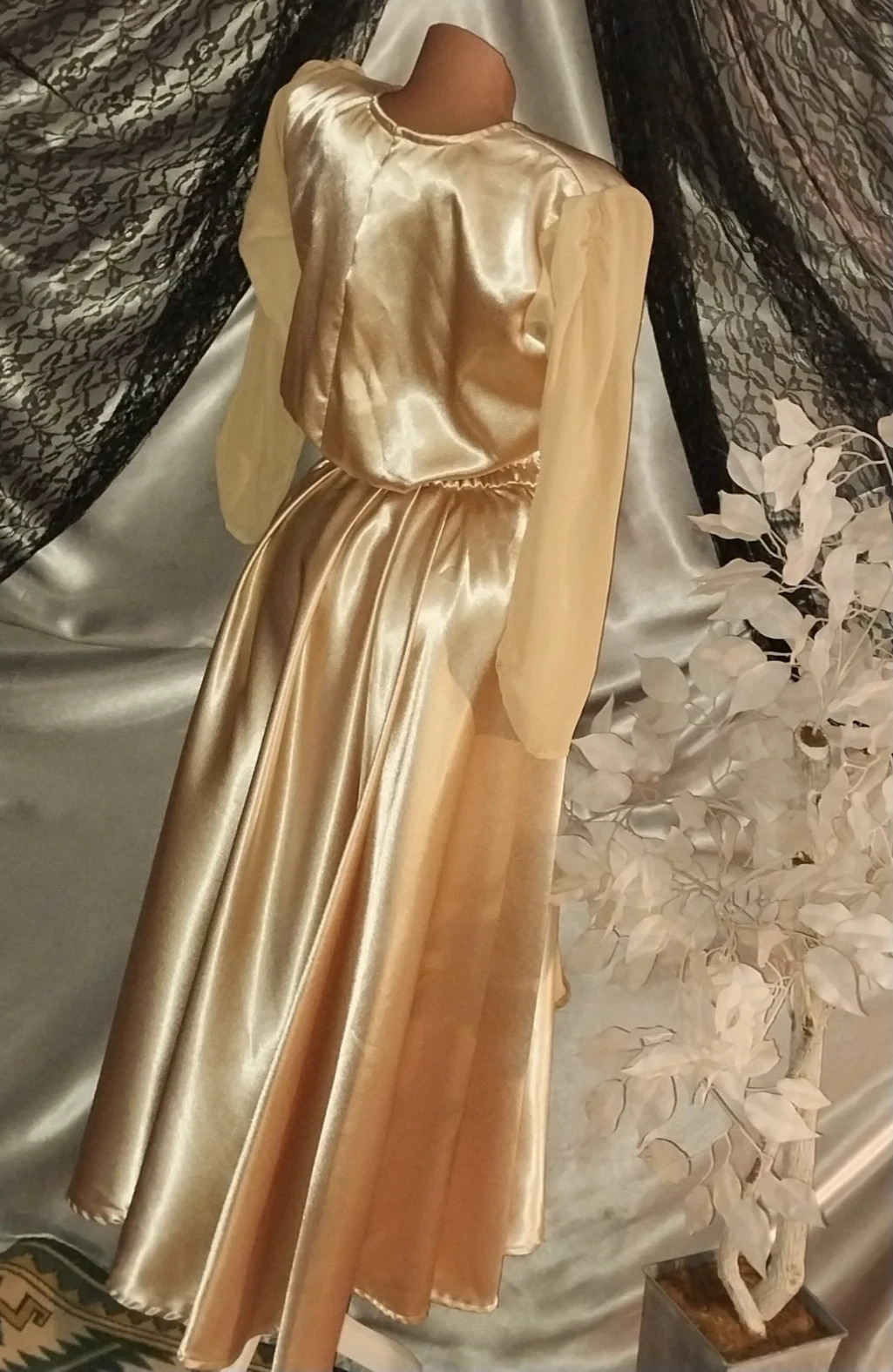VTG REAL SATIN GOLD LAME 400&Prime; SWEEP 40S STYLE Wedding EVENING MAXI GLAM Dress 38