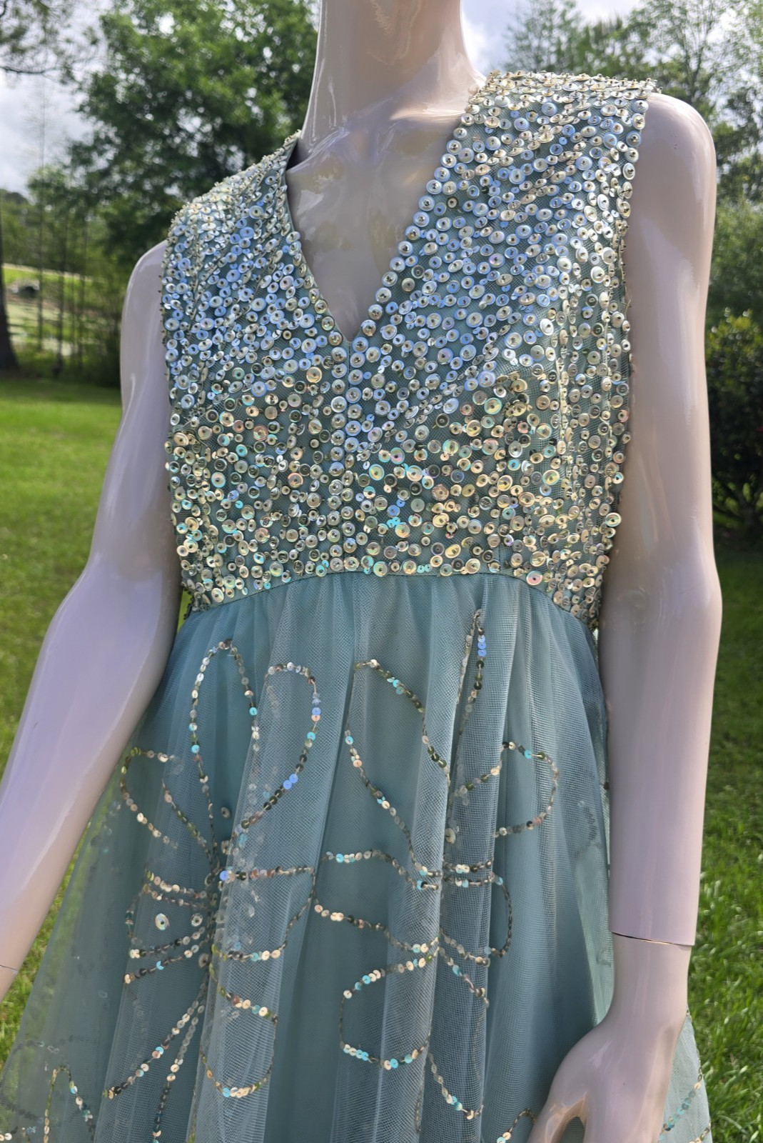 Victoria Royal Ltd. Vintage 60s Beaded Ice Blue Silk Formal Prom Dress size 18