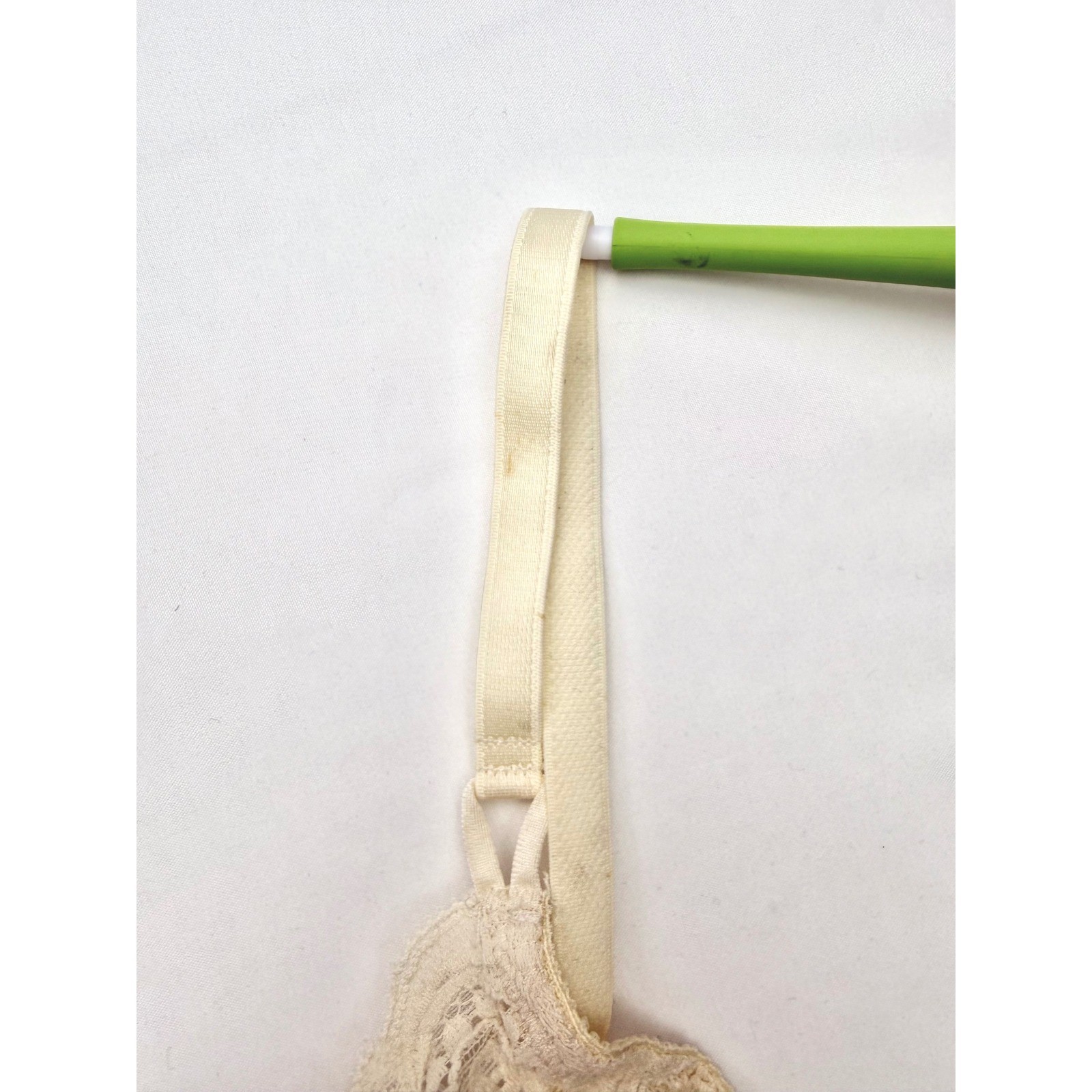 Vintage Victorias Secret Lace Bra 32B Butter Yellow Mesh Underwire 90s NWT USA