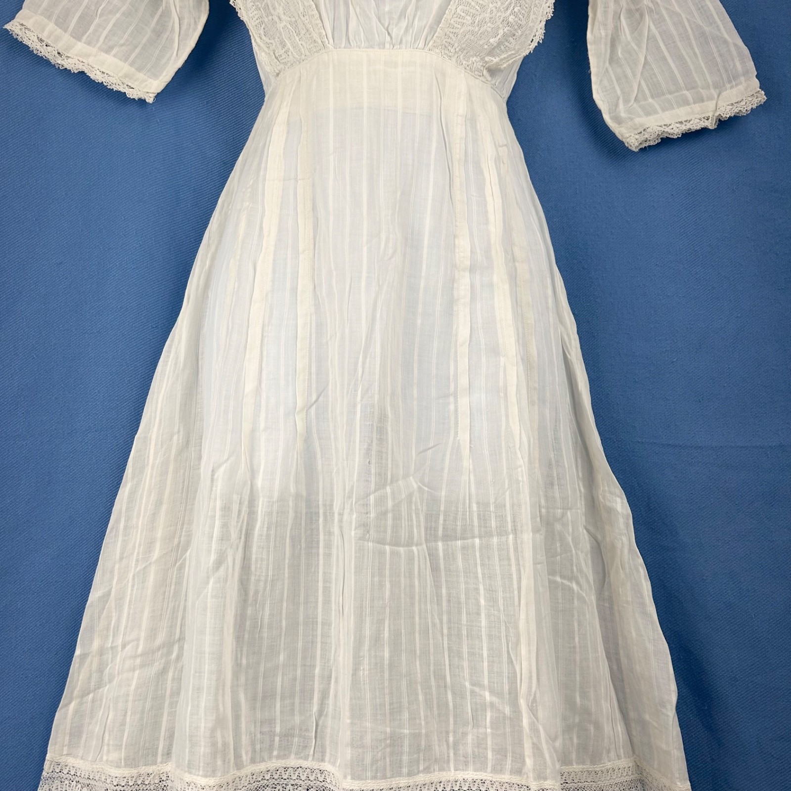 Antique Early 20th Century Sheer White Cotton Tea Gown Pintuck Pleats, Lace