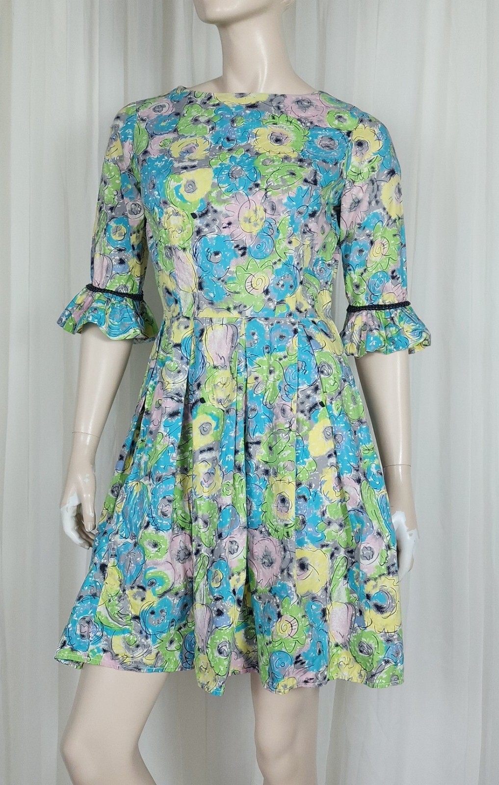 Vtg 50s 60s cotton floral ruffle flirty casual day dress S