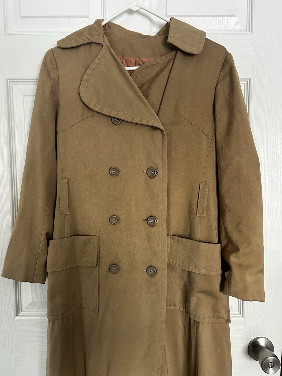 Vintage Carol Brent Trench Coat. Unknown Size. See Description And Pictures.