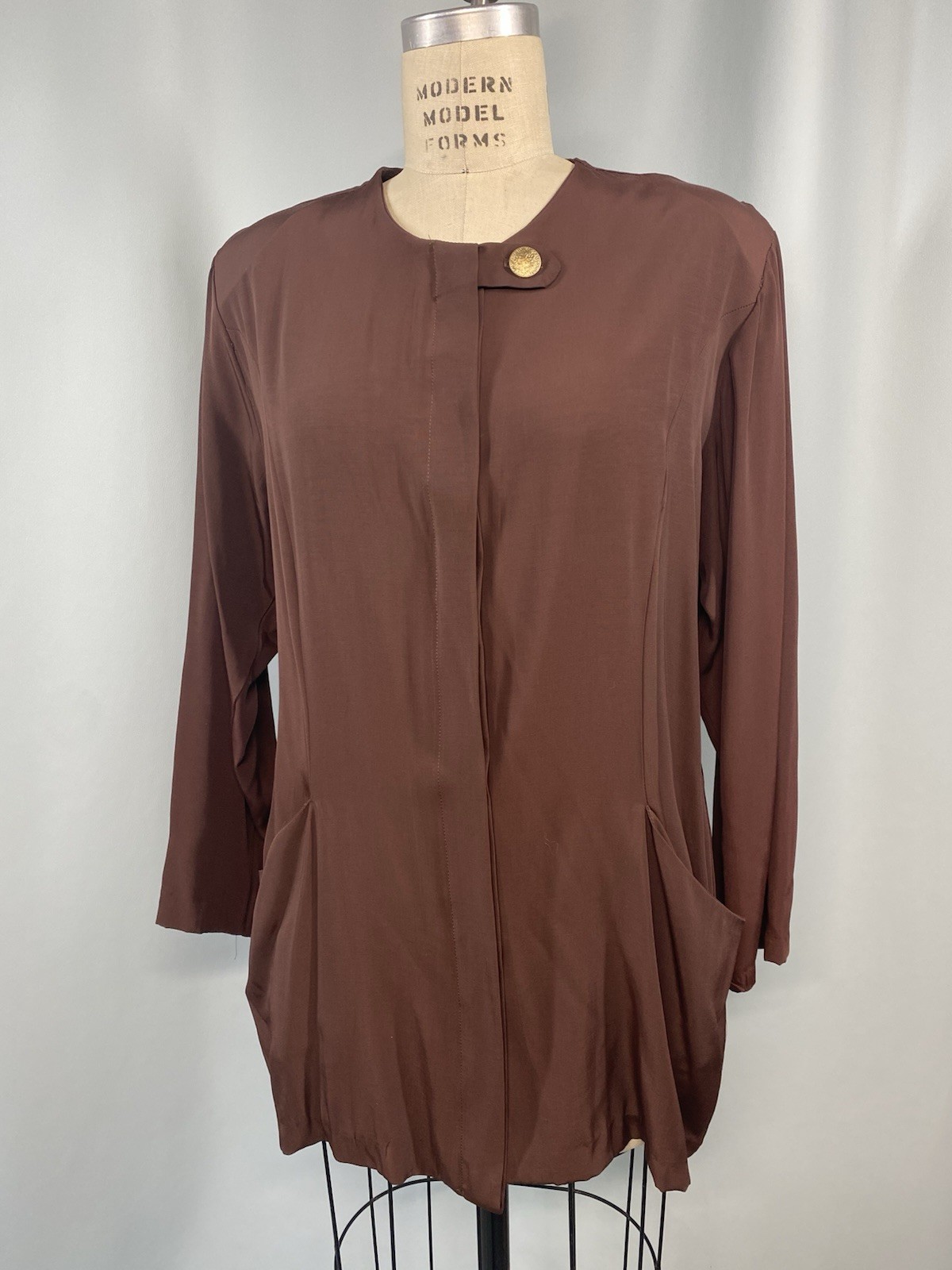Women Vintage Top SIZE MEDIUM brown rayon ORIEL classic tunic pockets 80s 90s