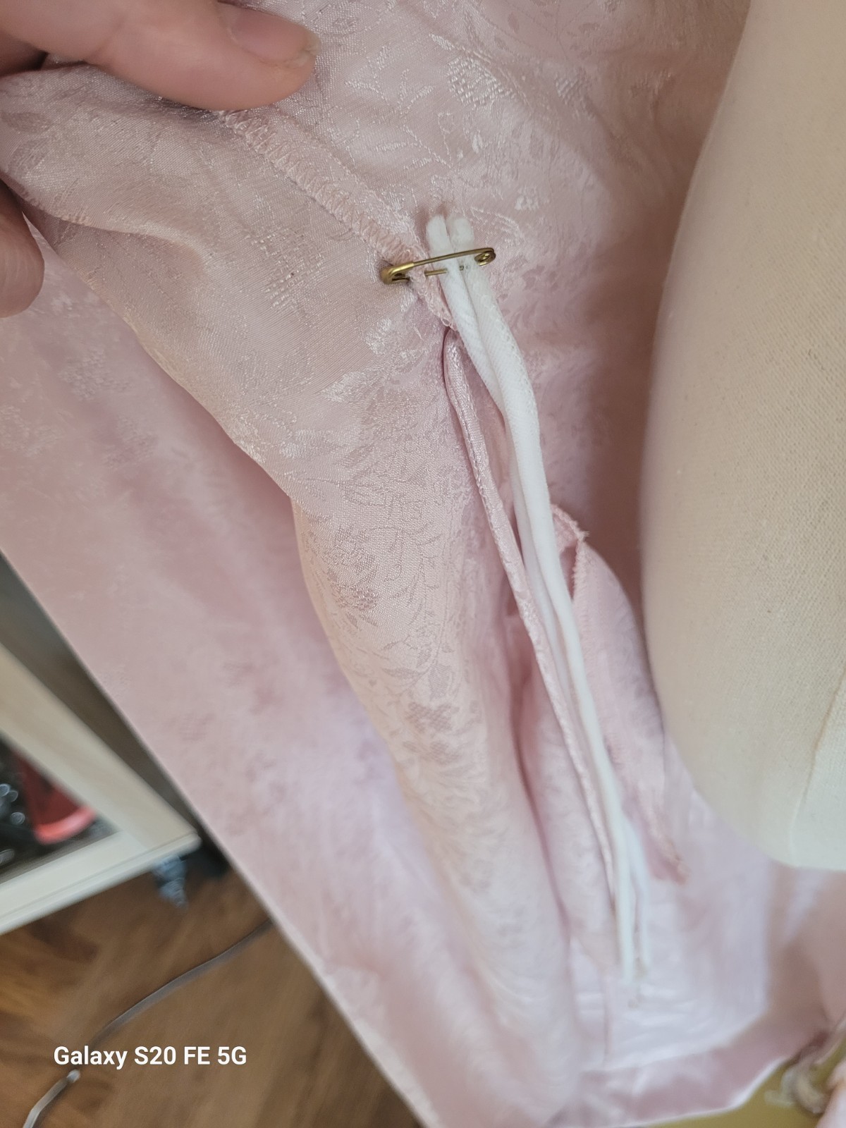 vtg 1980s NWT Christian Dior Pink Satin Feel Jacquard Robe with Lace Details