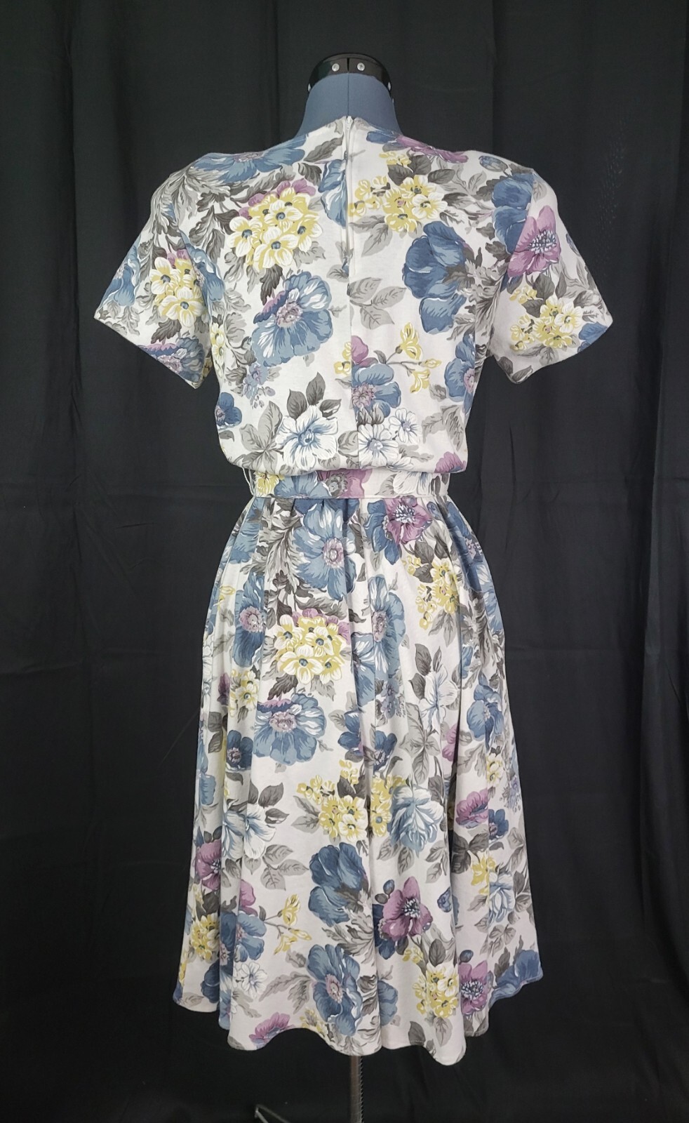 Vtg Stuart Alan Petites White/Blue/Purple Floral Blouson Knit Dress Size 8P