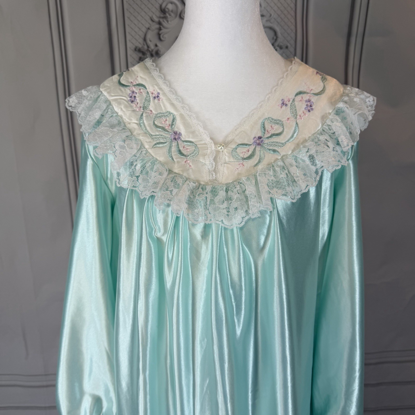 Vintage 80s Cachet Cottagecore Mint Satin Nightgown Large Lace Collar Sears USA