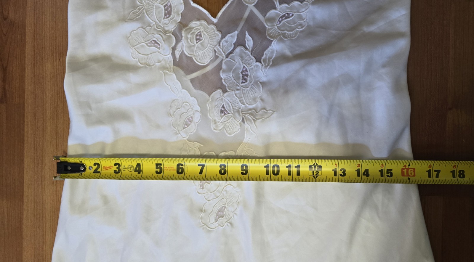 Vintage Natori White Full Length Nightgown Floral Applique Slip Dress Womens M