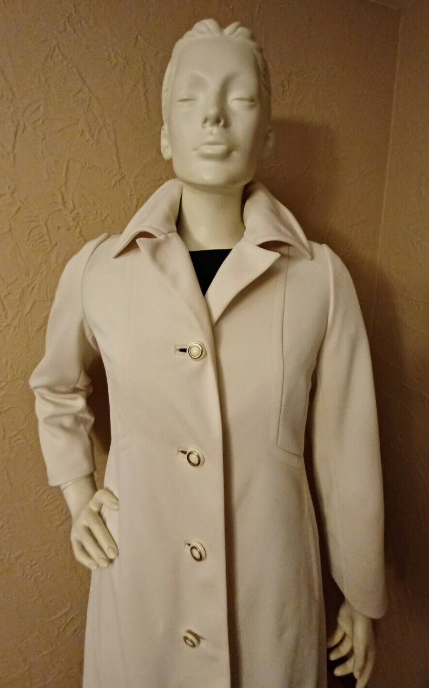 VTG 1970&rsquo;s « Fashionbilt-A Coat for ALL Seasons » Off-White Midi Dress Coat
