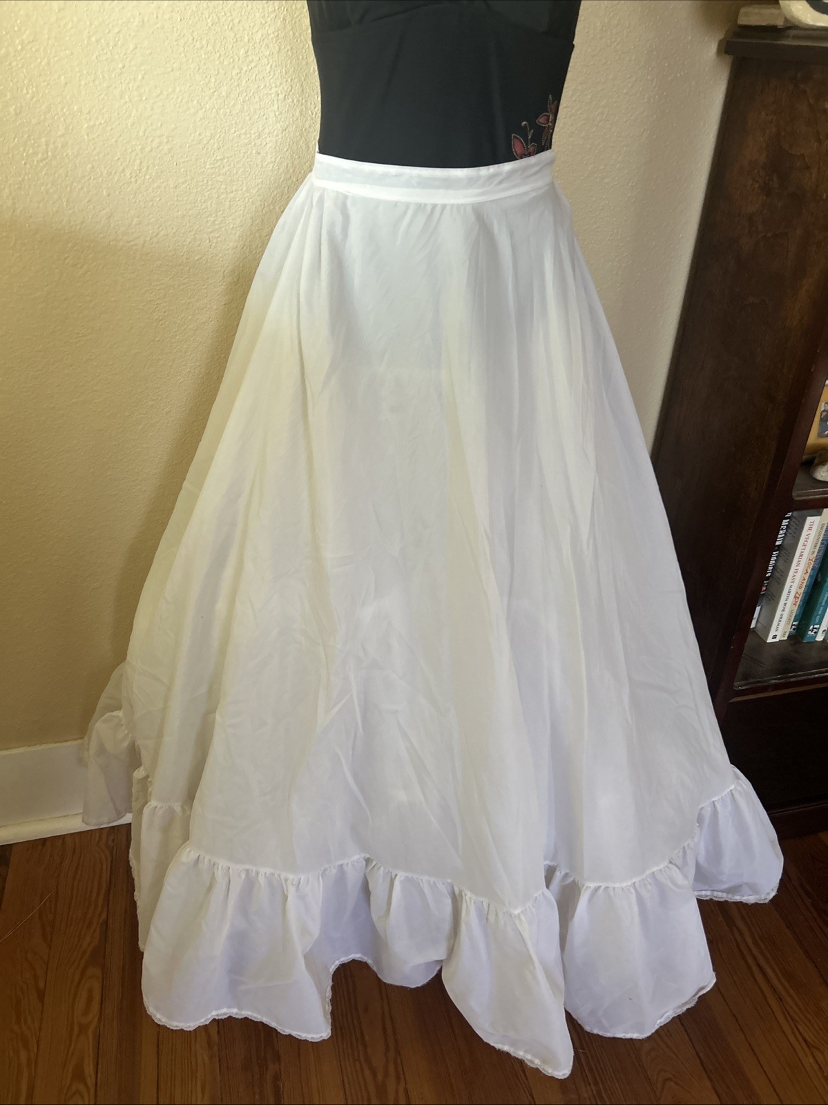 Vtg Lace Trim Full Long Petticoat Nylon Crinoline Tulle Skirt Slip White VTG S