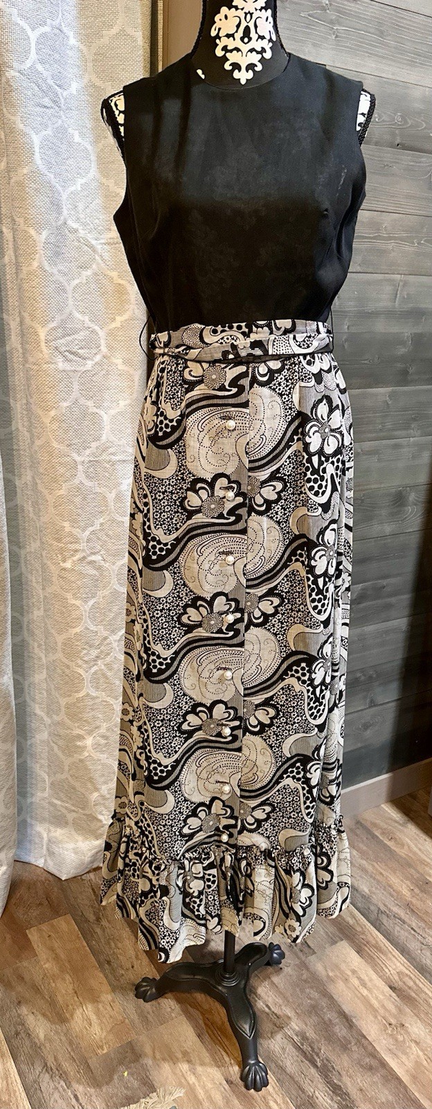 Vintage Main Place By Lorch Dallas White/Black Maxi Dress Size 11/12