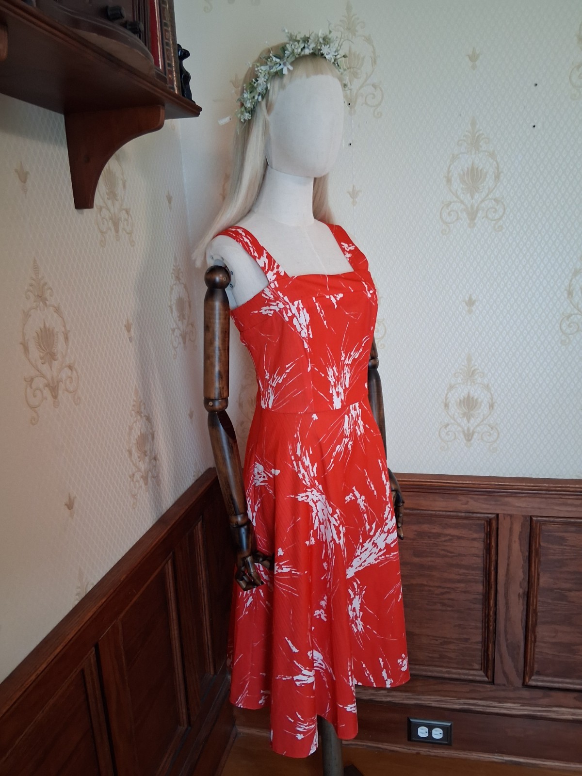 Vintage 1960s/1970s Red Psychedelic Print Boho Mod Hippie Sleeveless Dress