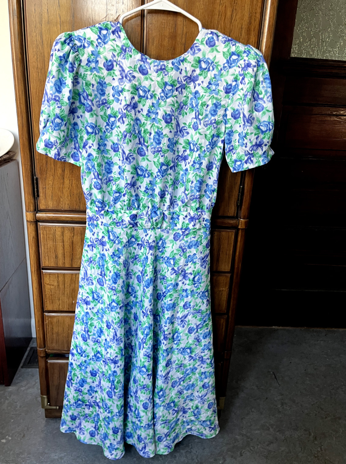 1980s VTG Floral Dress Blue White 27&Prime; Waist Womens Midi Petites for Maggy Size S