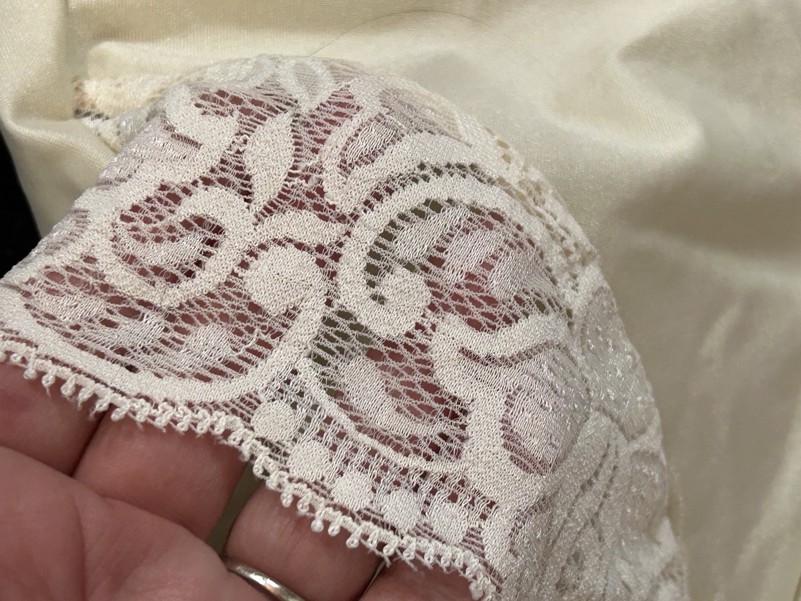 Vtg CROWN-ETTE 7917 Satin Lace Underwire Teddy Bodysuit Shapewear 38B Ivory