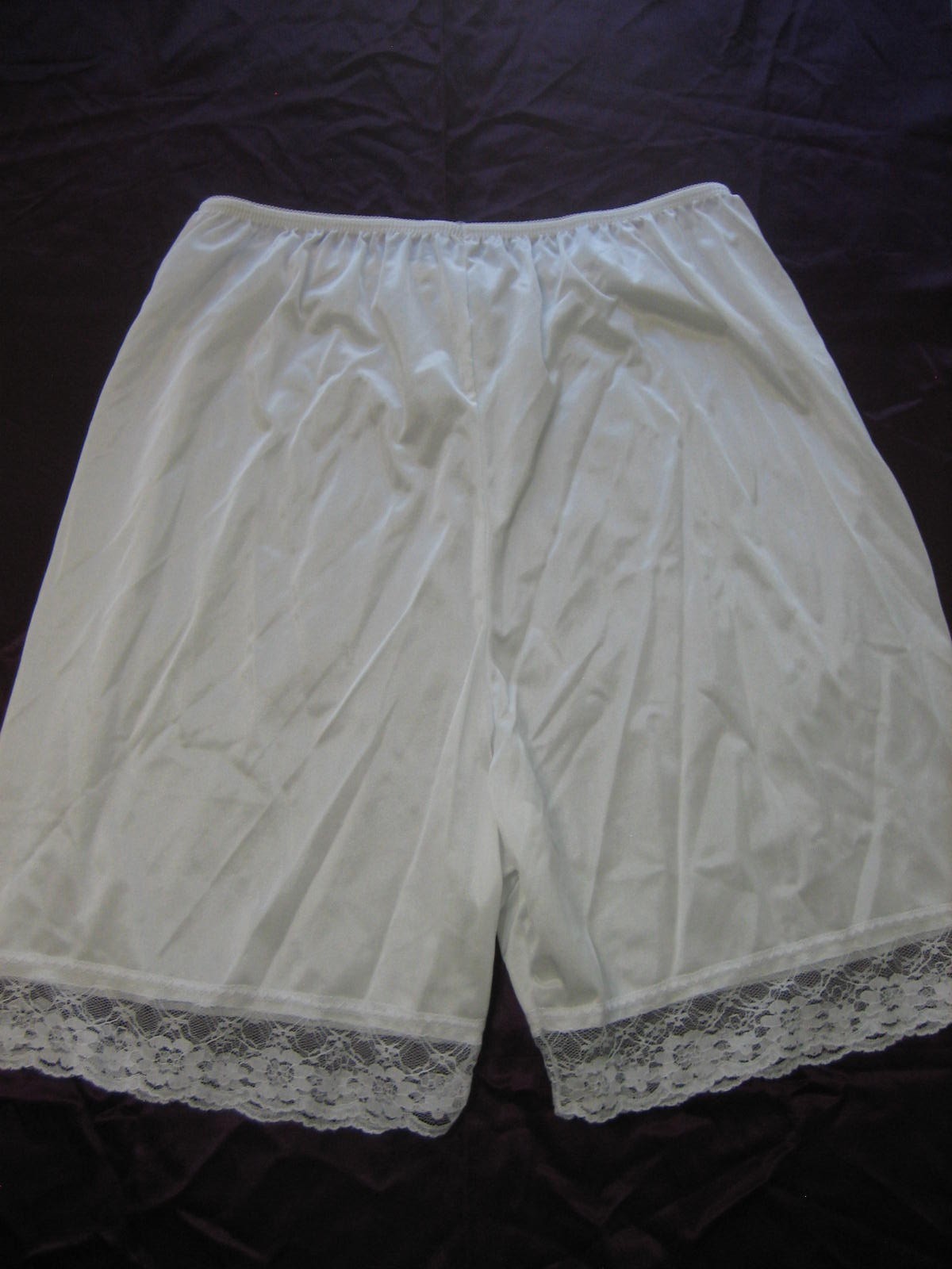 NWOT Dr. Leonard&rsquo;s White Nylon Pettipants, Lace Hems – Size XL