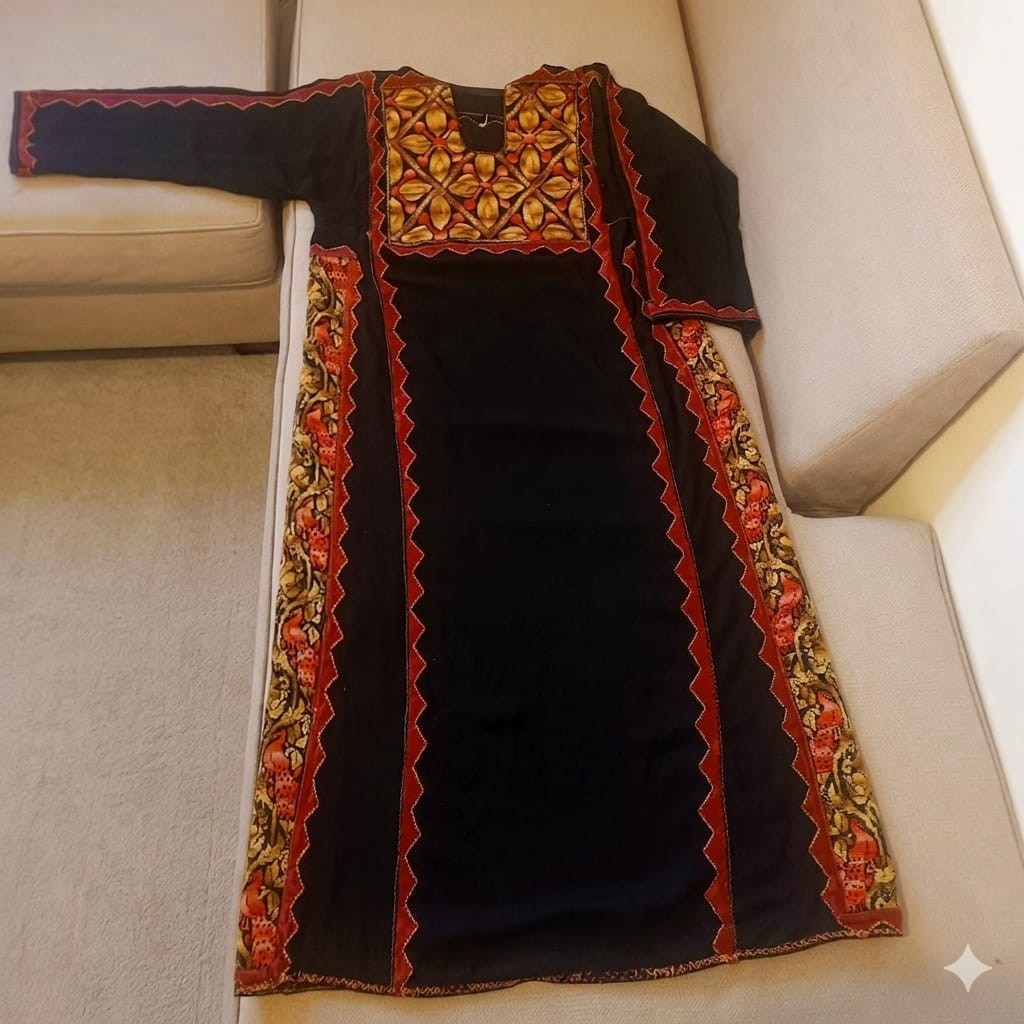 Antique Palestinian Hand Embroidered Folk Ethnic Dress, vintage Tatreez