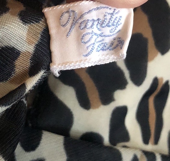 Vintage Vanity Fair Leopard Robe Short Double Breasted 2 Button Women’s Small 34