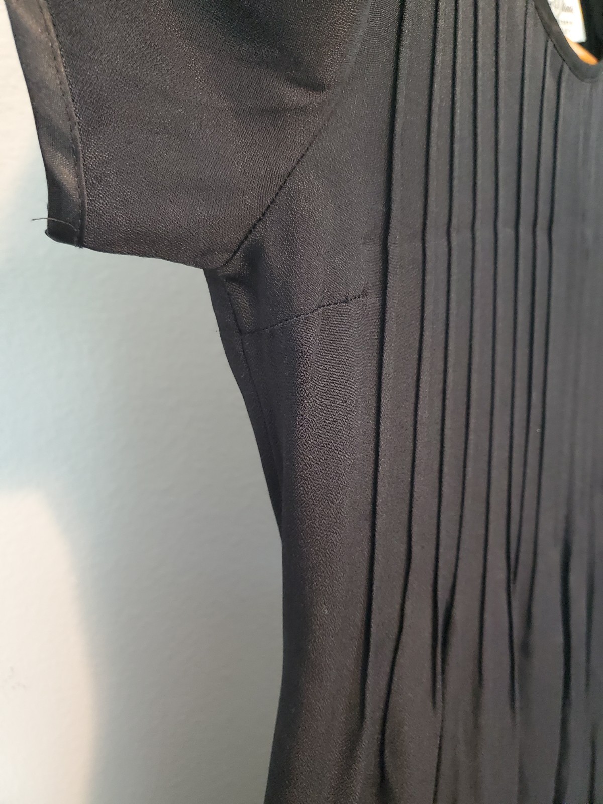 Vintage Jeffrey & Dara Petite Black Pleated Dress Shoulder Pads USA 6