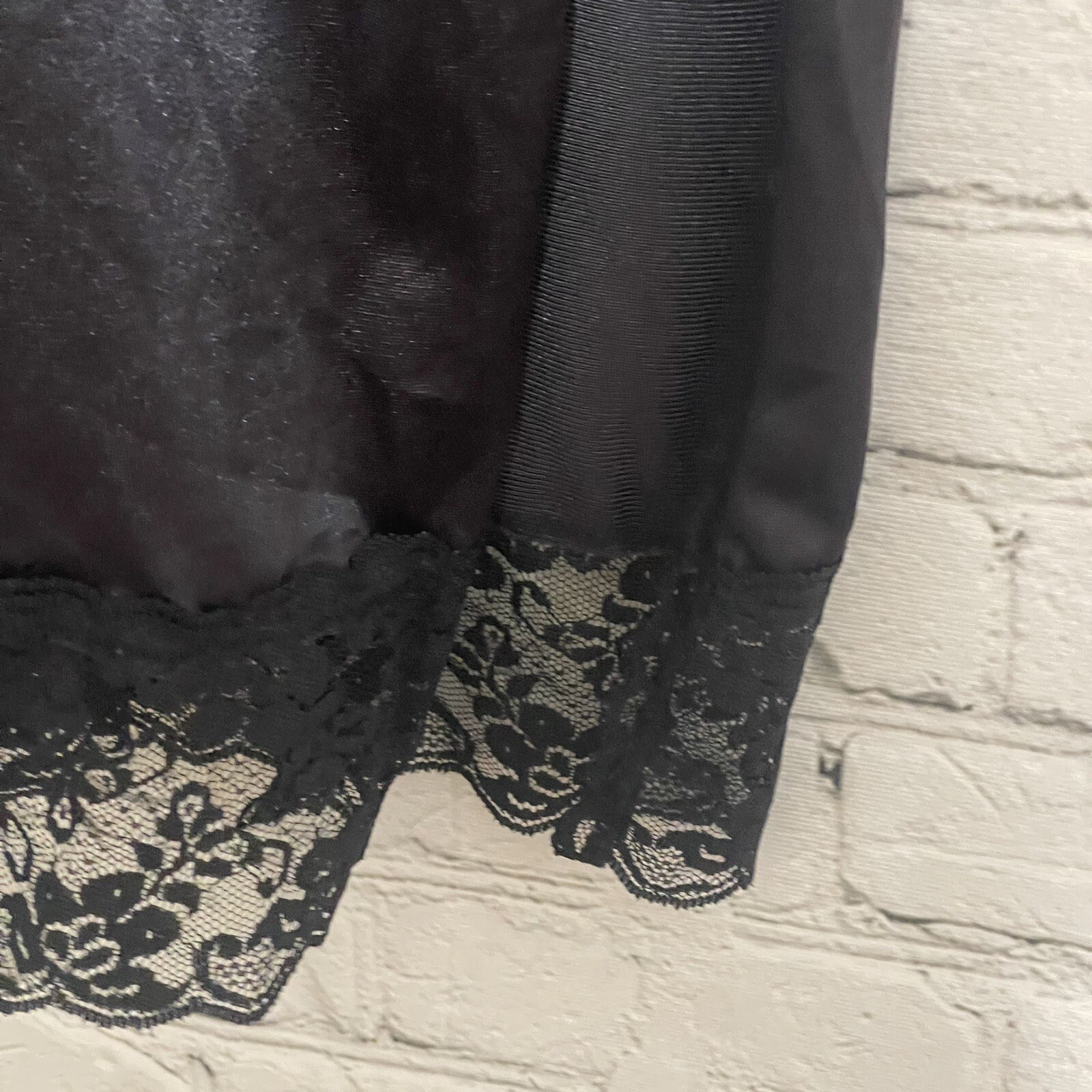 VTG PerfectForm Nylon Half Slip Side Slit Lace Trim Black Silky Size 3X USA