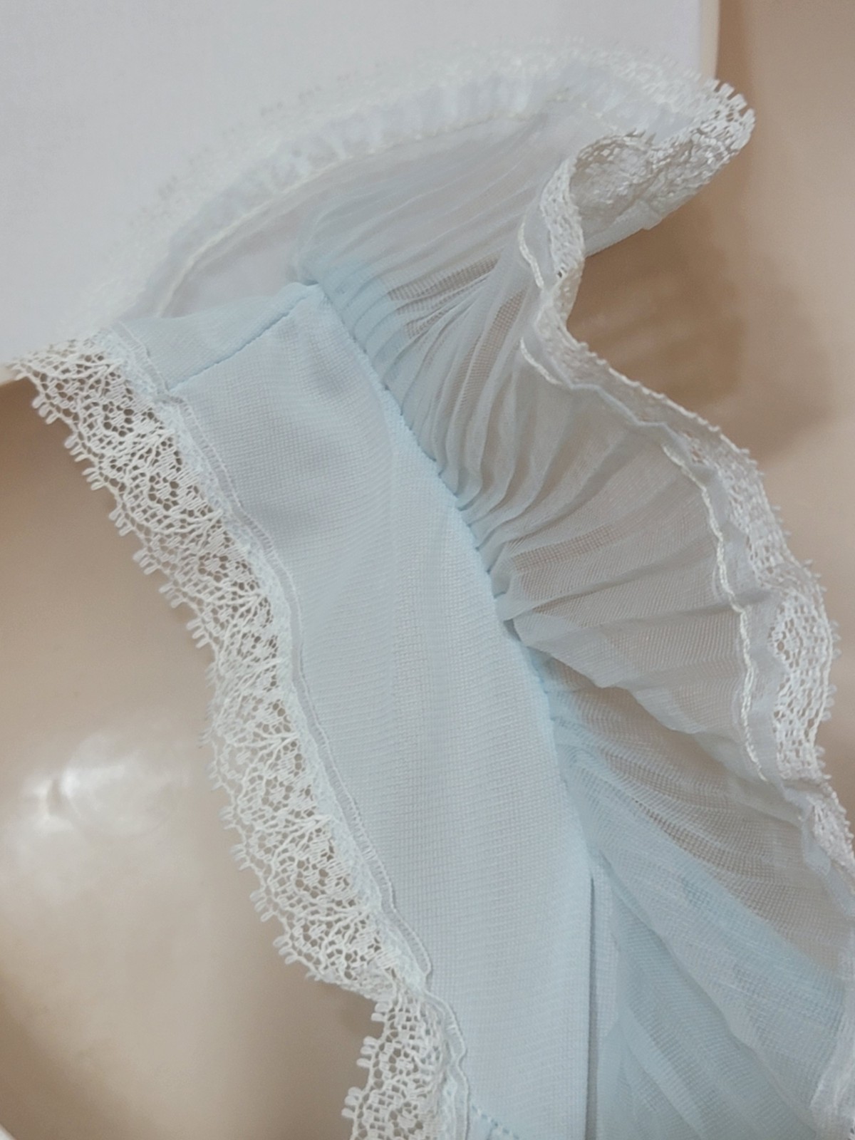 VINTAGE NYLON CHIFFON RUFFLED NIGHTGOWN LONGERIE LIGHT BLUE ARISTOCRAT MED USA