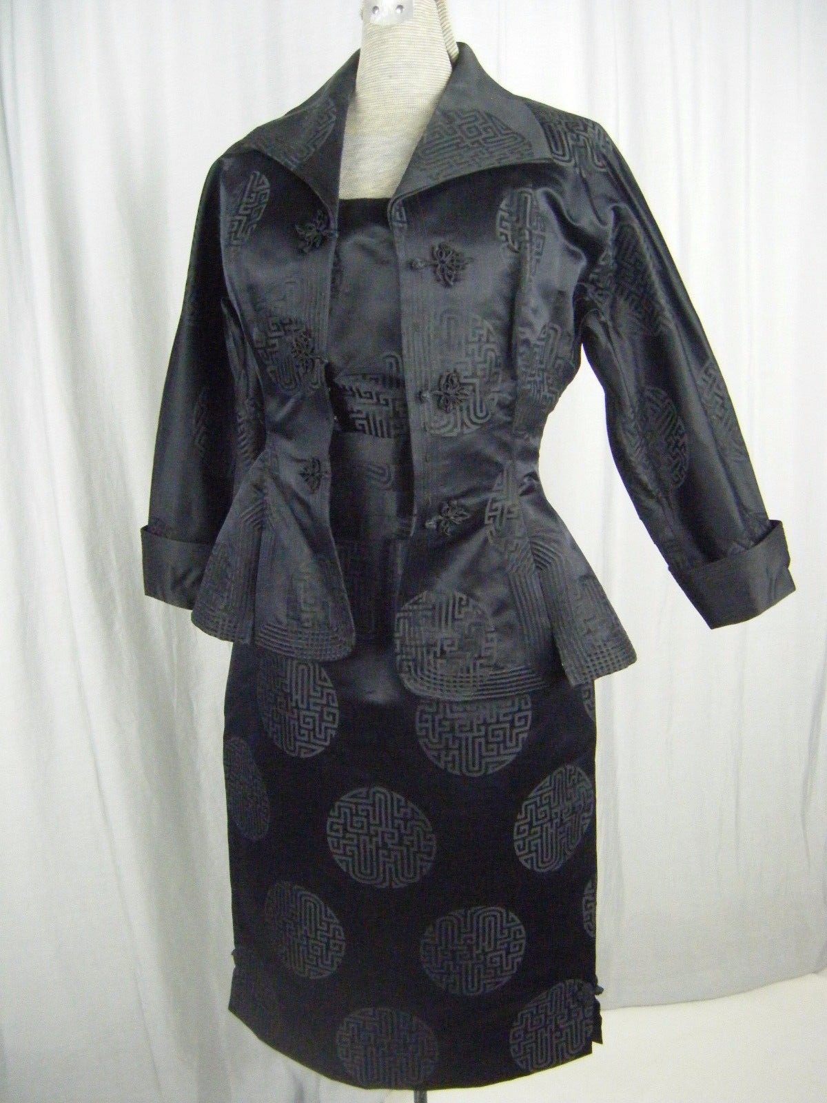 DYNASTY Vtg 50s Black Oriental Silk 4 pcs Top,Skirt,Jacket-Bust 38/Waist 25/2XS