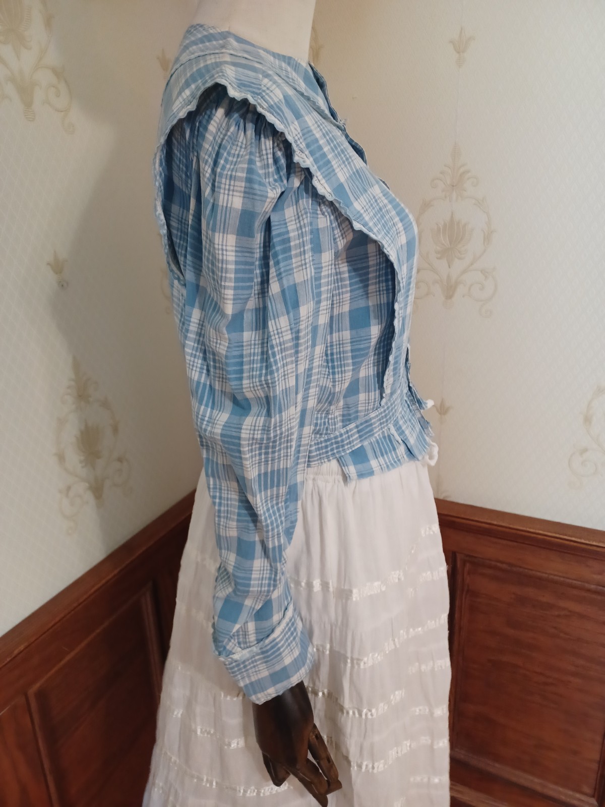 Antique Edwardian 1910s-20s Blue Puff Sleeve Doll Collar Cottagecore Blouse
