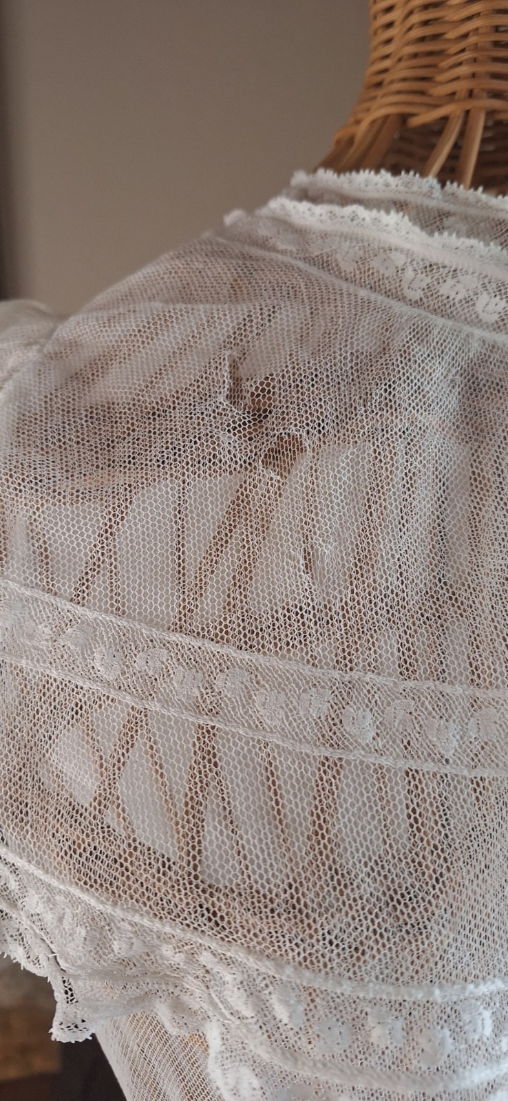 Vintage 1930s 1940s Beautiful Net and Lace Summer Dress Or Tea Dress