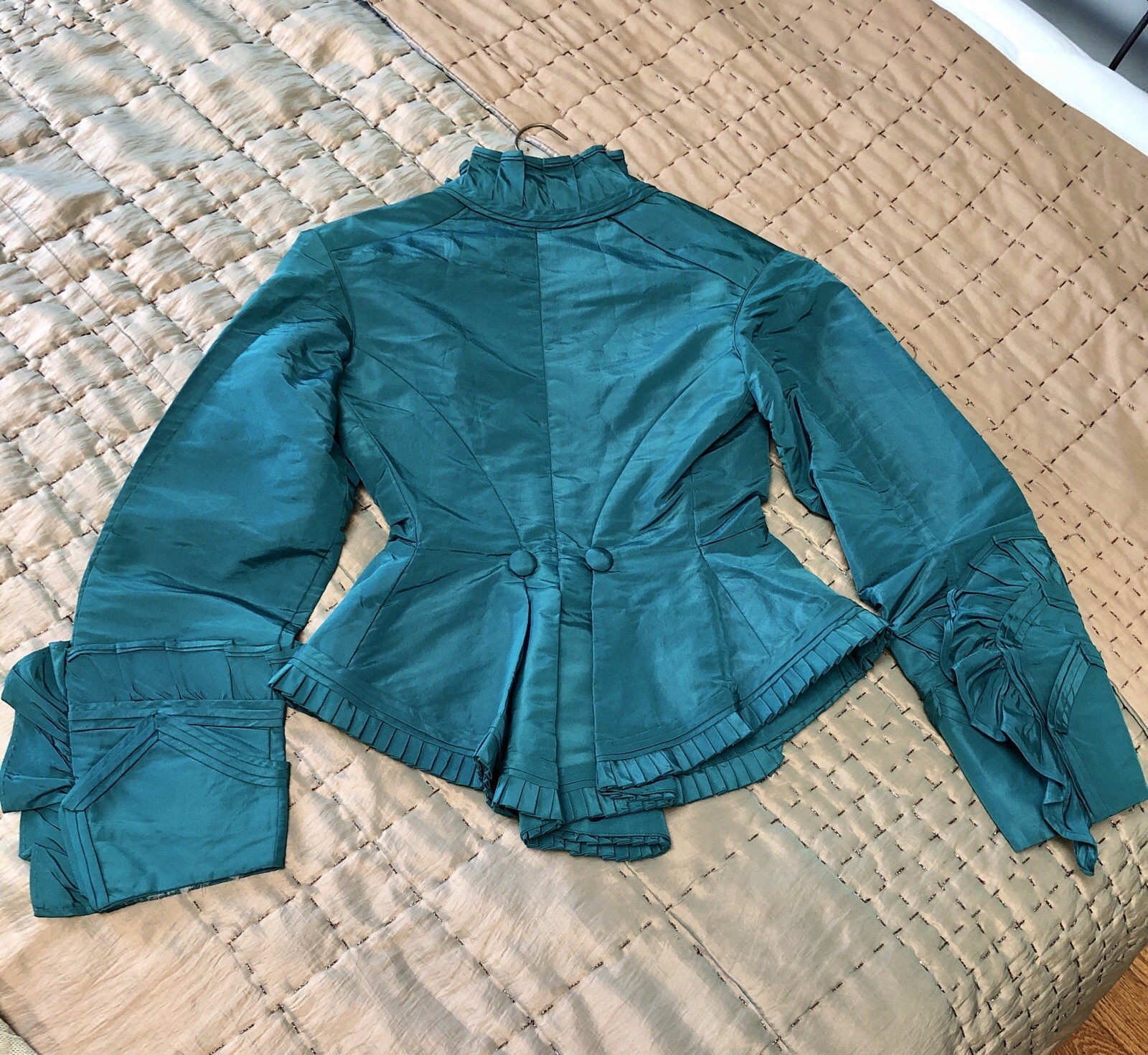 Antique 1880s 3Pc *EMERALD GREEN SILK Victorian BUSTLE DRESS w/PRINCESS JACKET*
