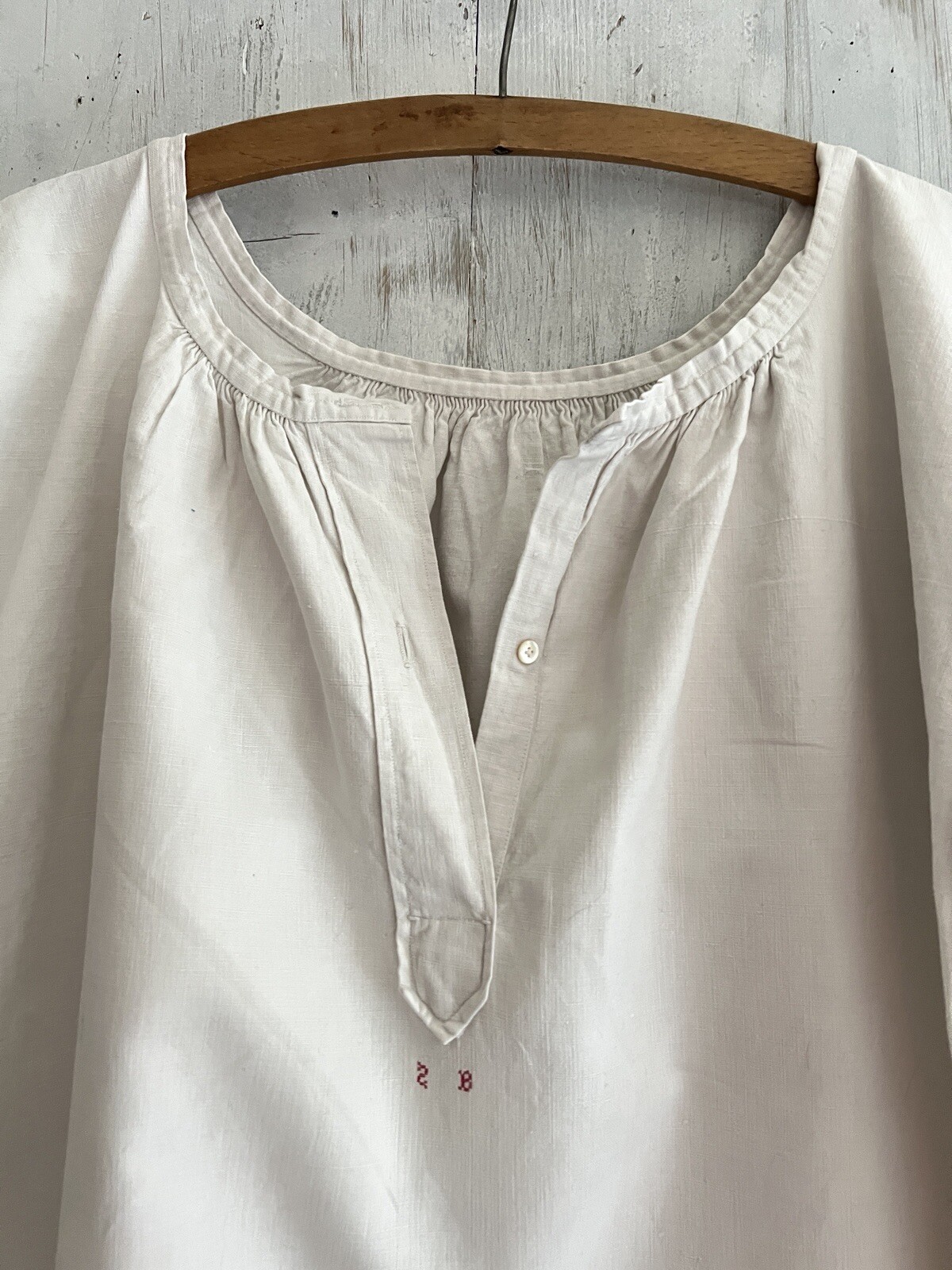 Rare UNUSED antique French homespun GREYISH LINEN nightshirt SB mono c1850