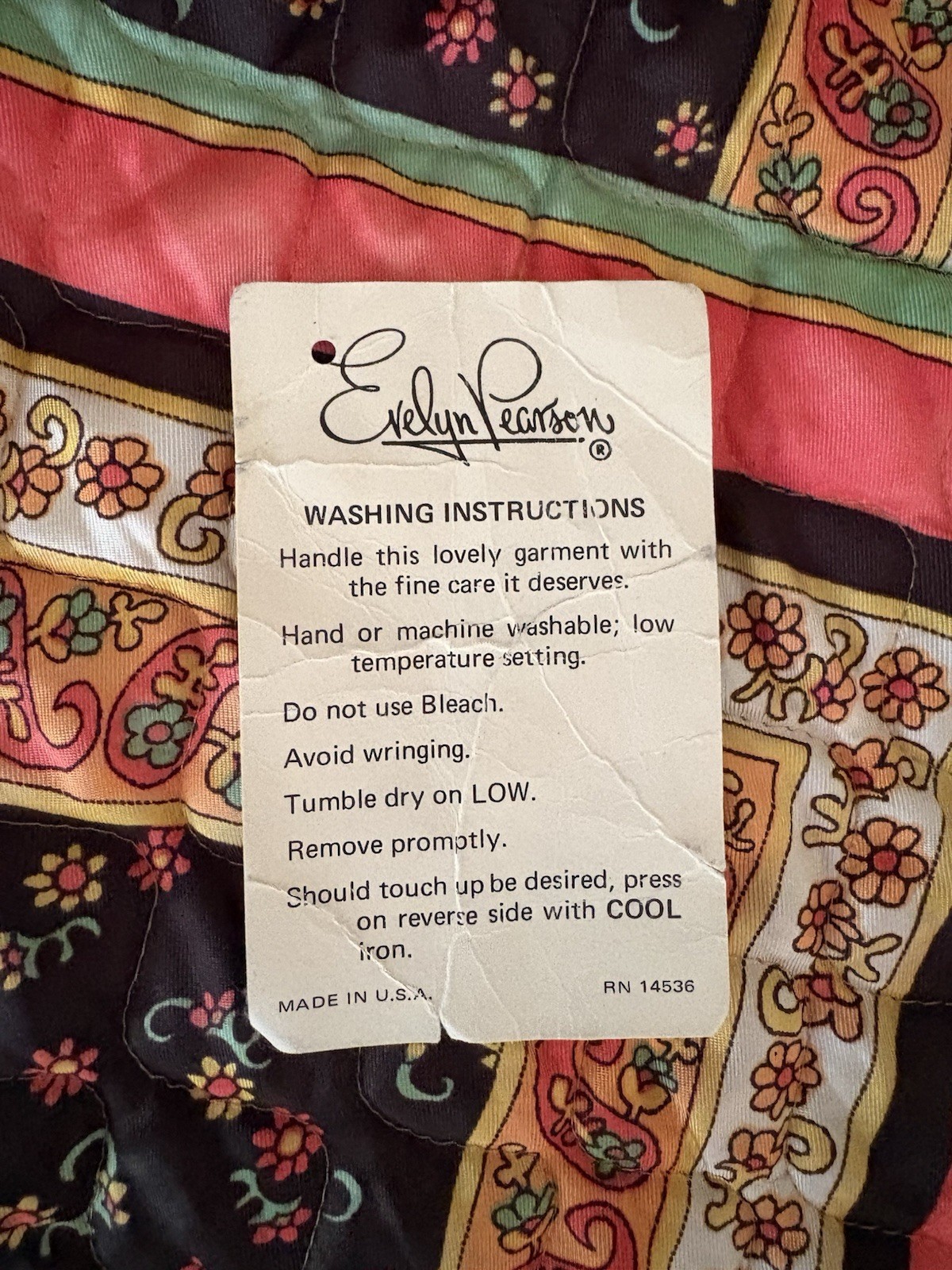 Vintage 70s Evelyn Pearson Quilted Hostess House Maxi Dress Velour S 36” Bust