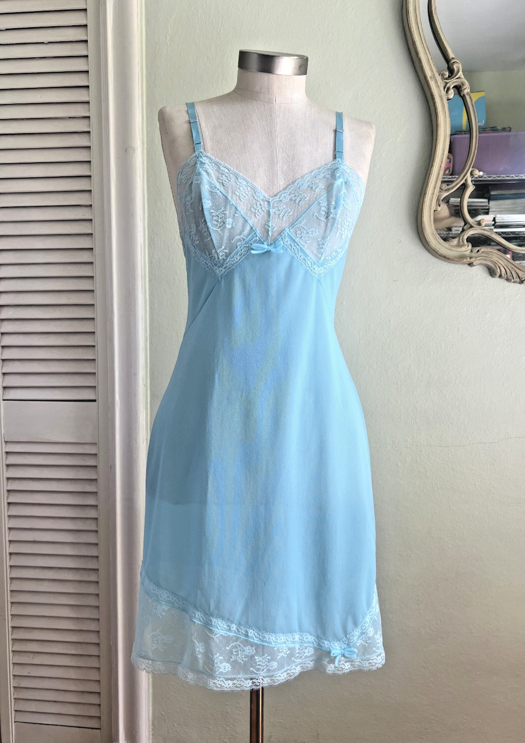 Vintage 1950s Vassarette Blue Nylon Tricot Crepelon Lace Slip Dress Size 34 S