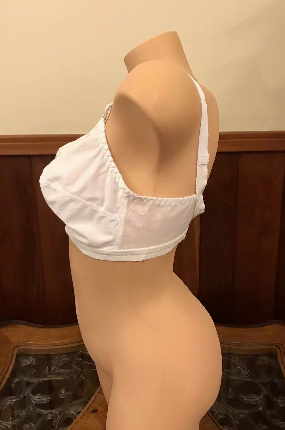 Vintage Bra Support Nylon Wide Strap White Lycra Spandex Smooth 1970s NEW Sz 40D