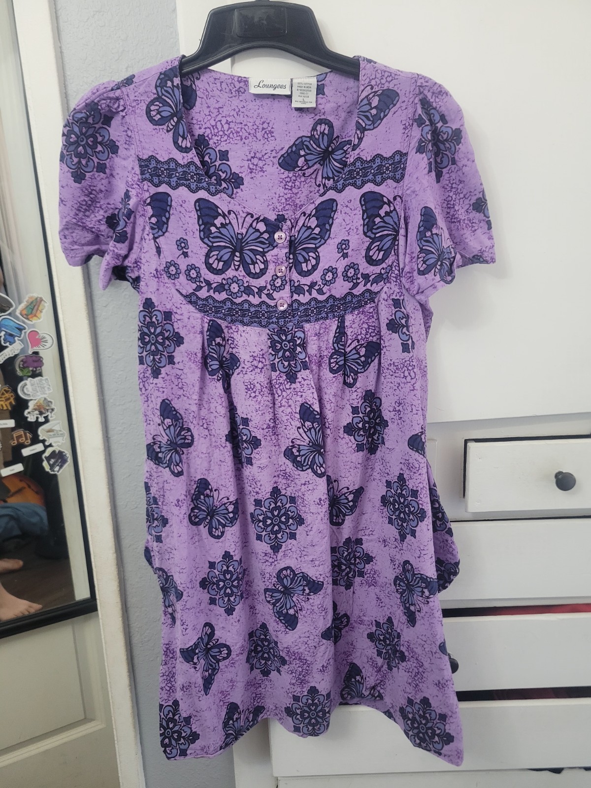 Vintage Loungees Women’s House Dress/Nightgown Purple Butterflies – Large
