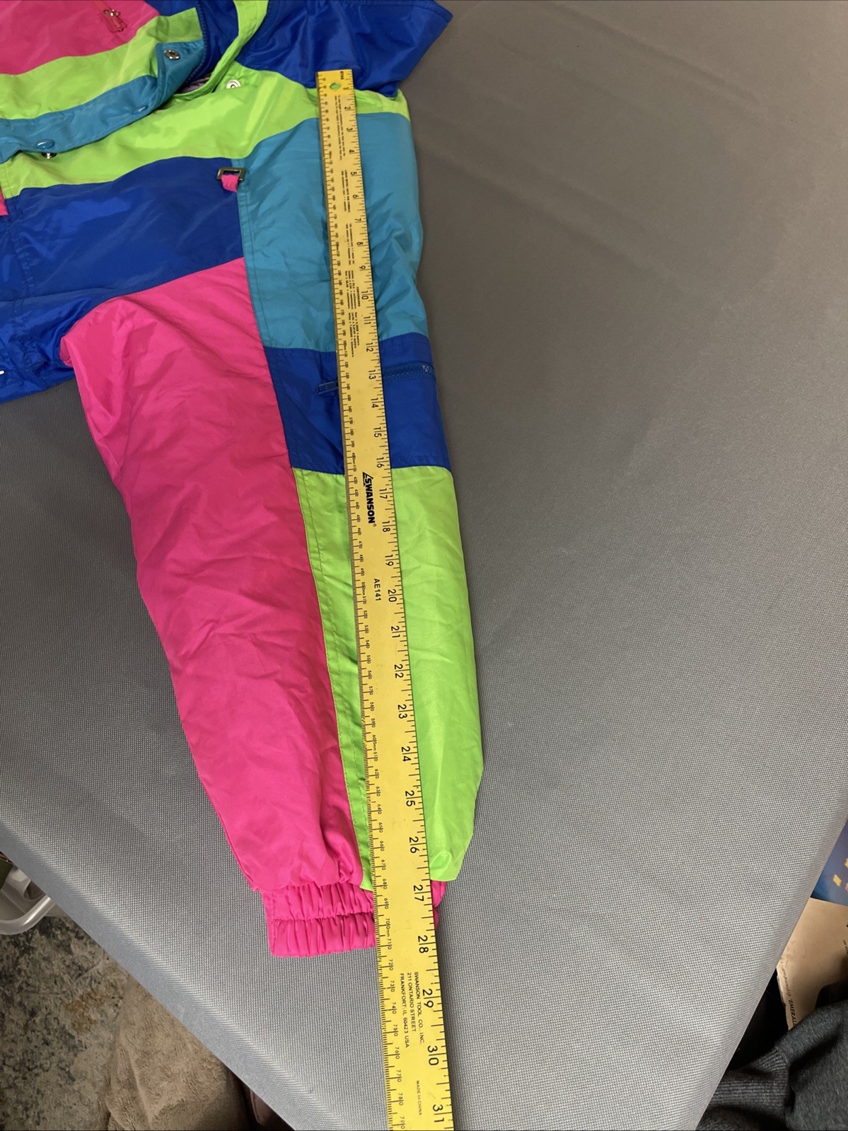 Vtg 1980s Women’s Pullover Ski Jacket Bright Color Block Neon Prima Futurski M/L